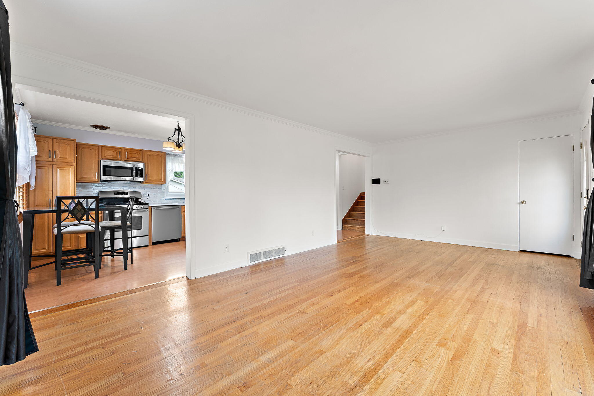 8341 Kooy Drive, Munster, IN 46321; Image #5