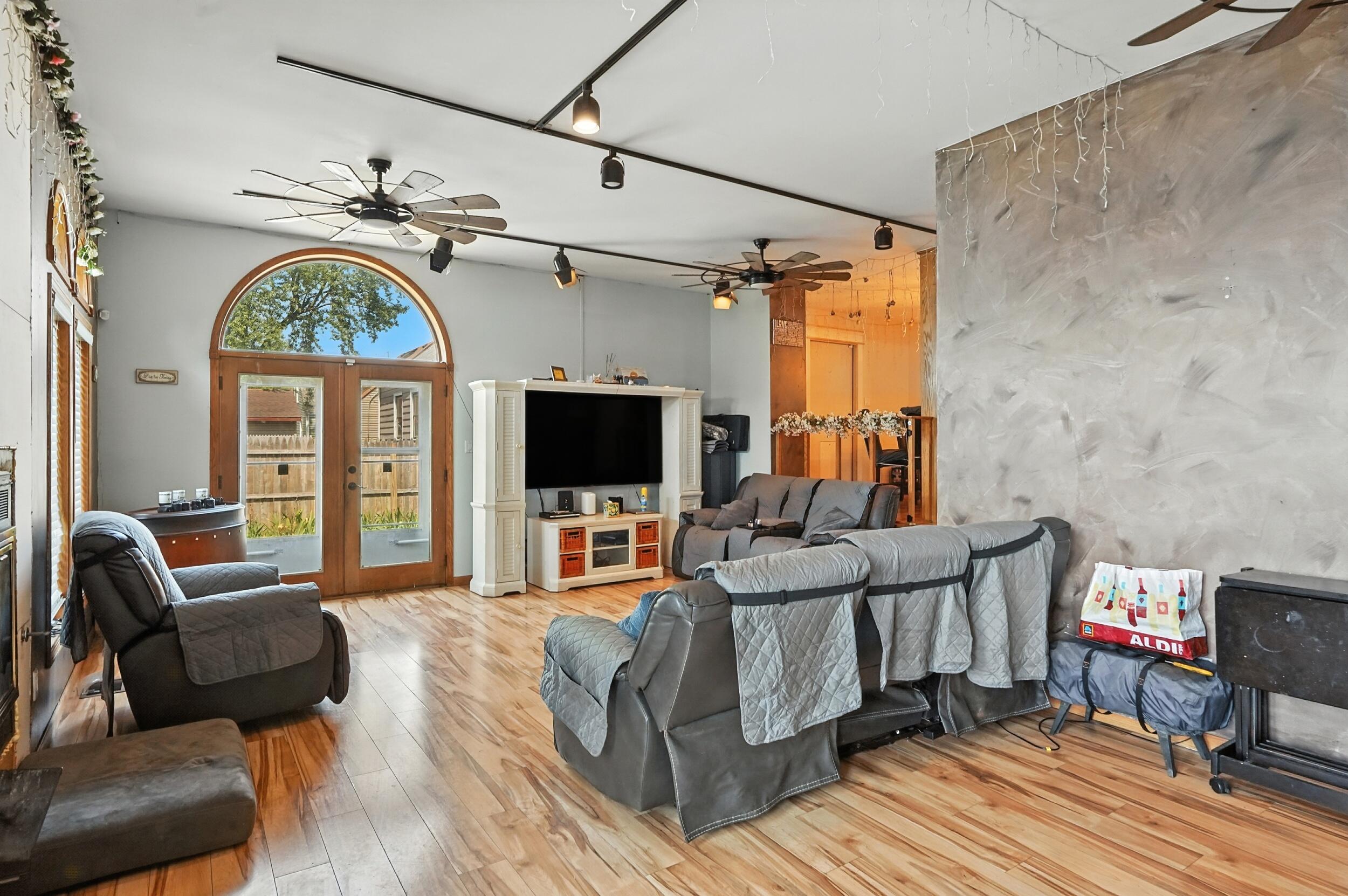 7130 Grand Avenue, Hammond, IN 46323; Image #13