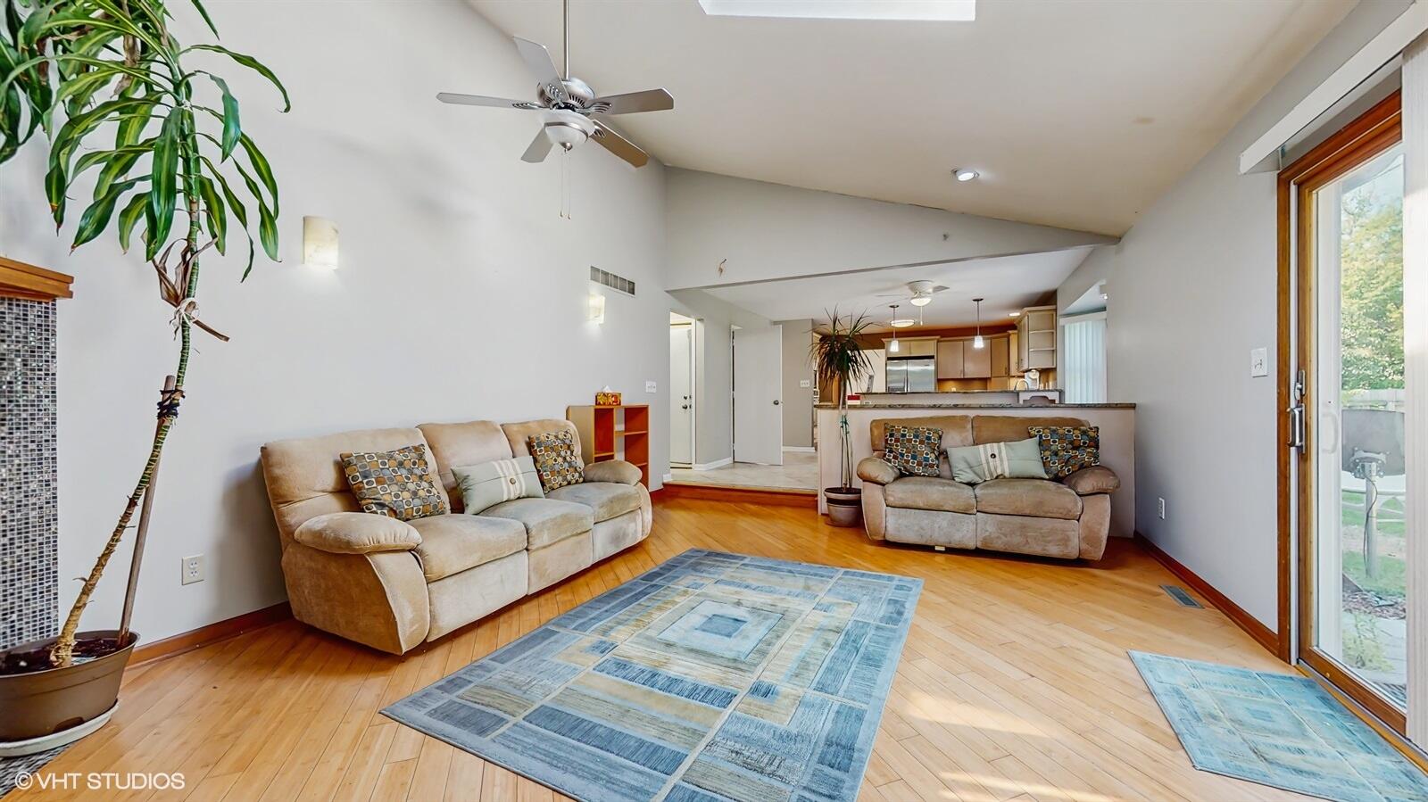 8844 Oakwood Avenue, Munster, IN 46321; Image #18
