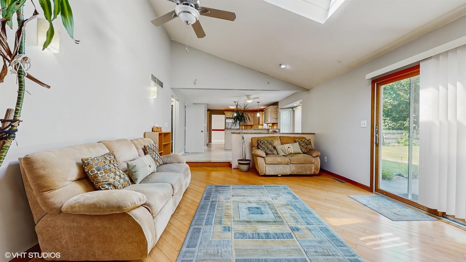 8844 Oakwood Avenue, Munster, IN 46321; Image #19