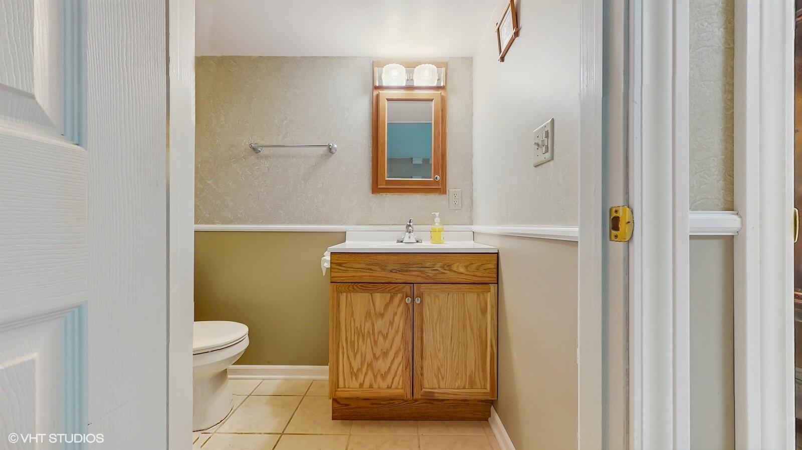 8844 Oakwood Avenue, Munster, IN 46321; Image #40