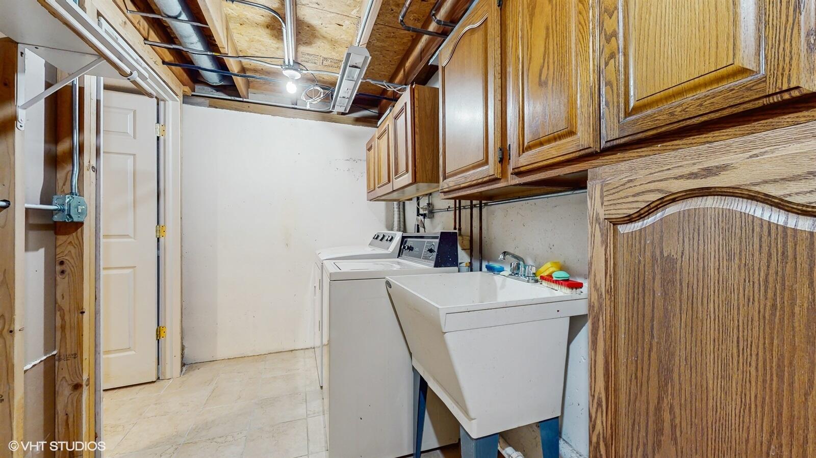 8844 Oakwood Avenue, Munster, IN 46321; Image #42