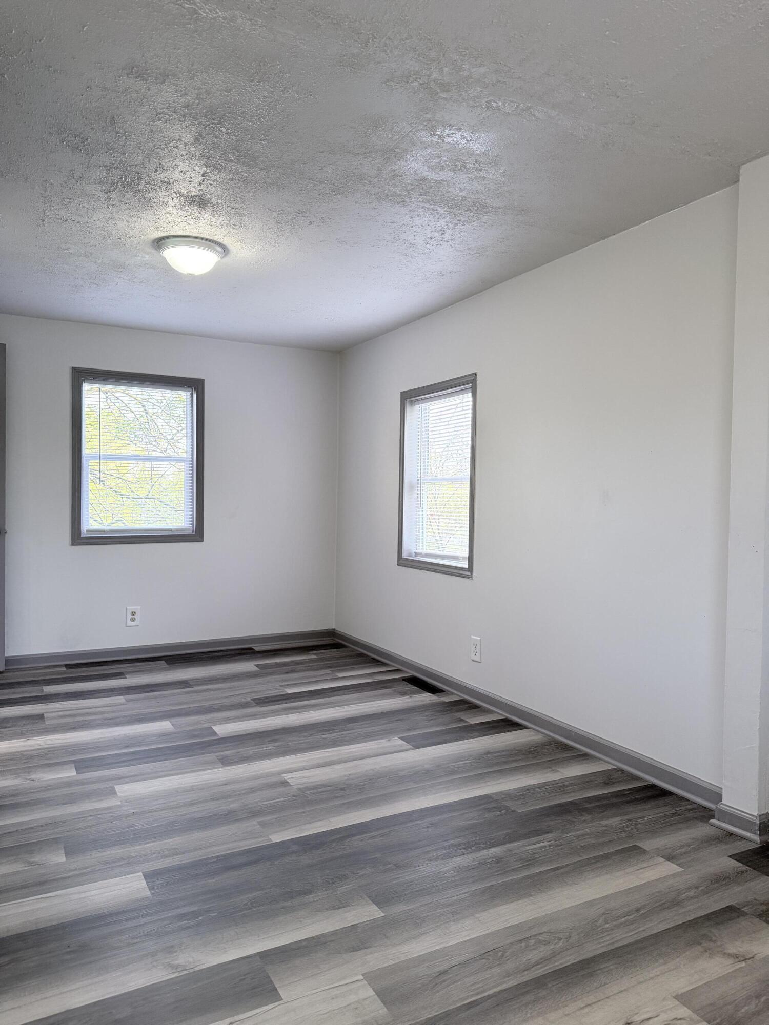 560 S Campbell Street, Valparaiso, IN 46385; Image #10