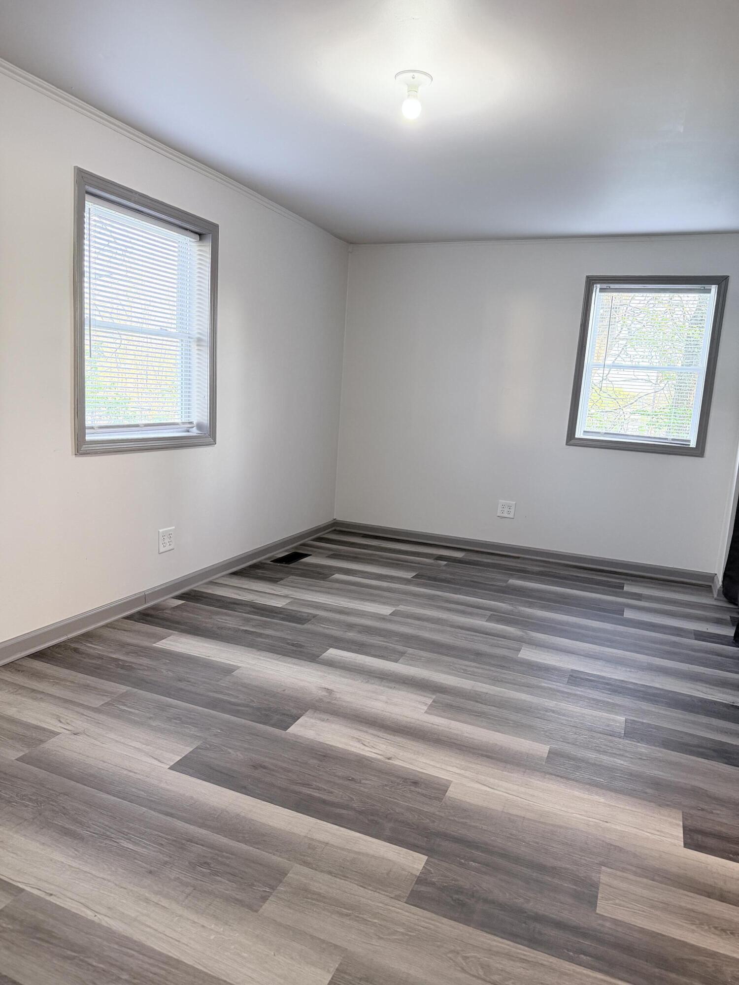 560 S Campbell Street, Valparaiso, IN 46385; Image #14