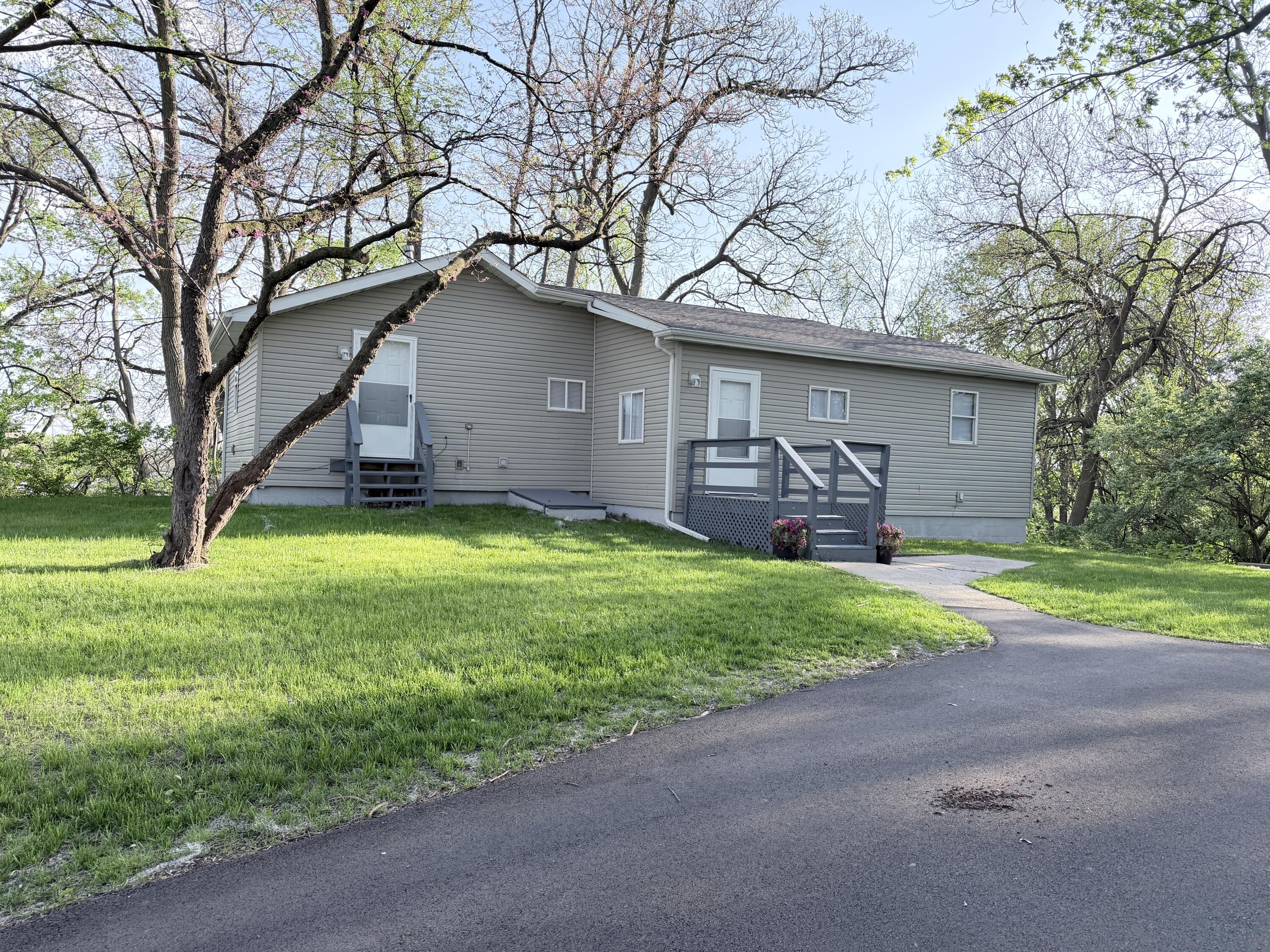 560 S Campbell Street, Valparaiso, IN 46385; Image #2
