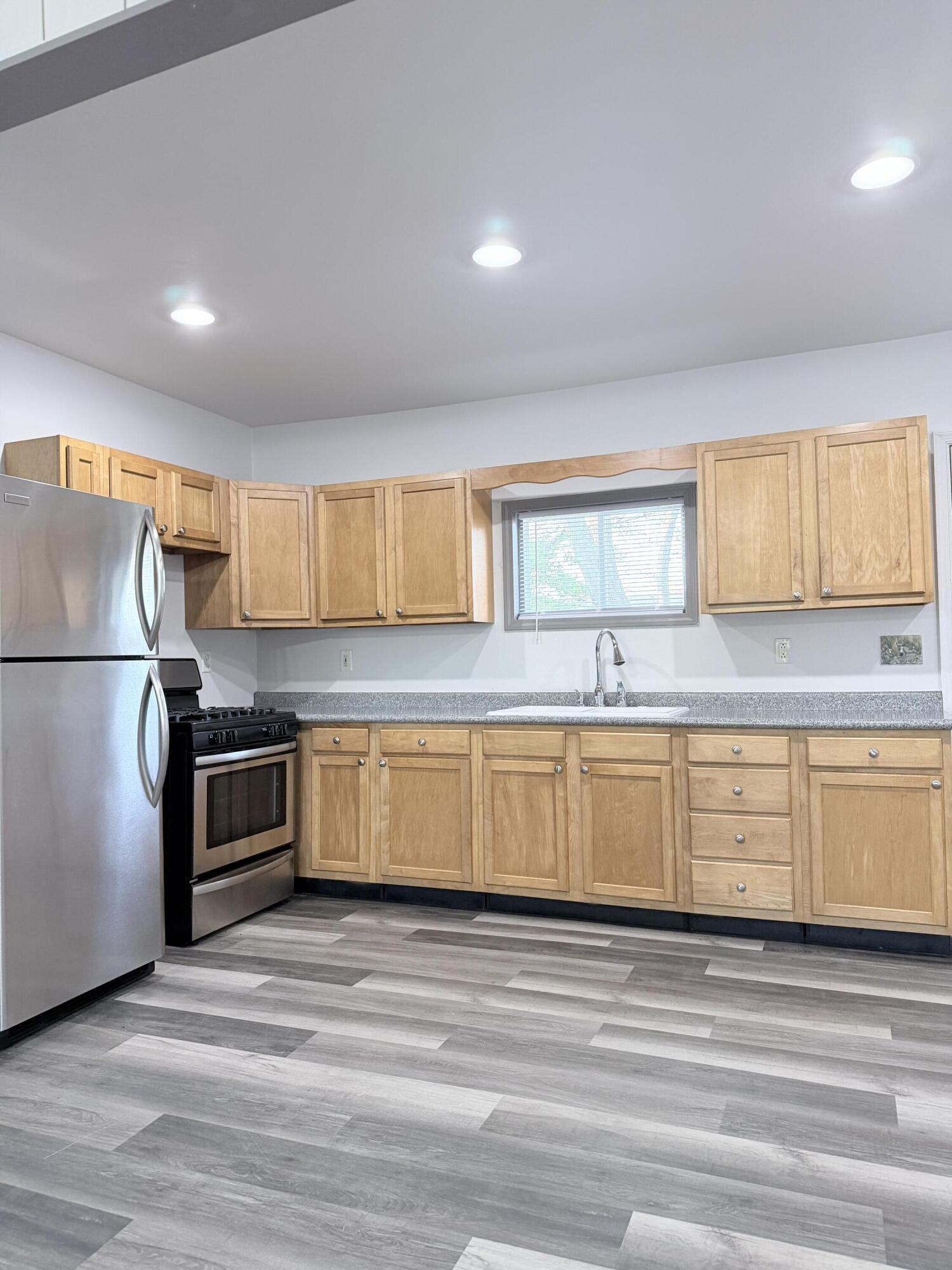 560 S Campbell Street, Valparaiso, IN 46385; Image #7
