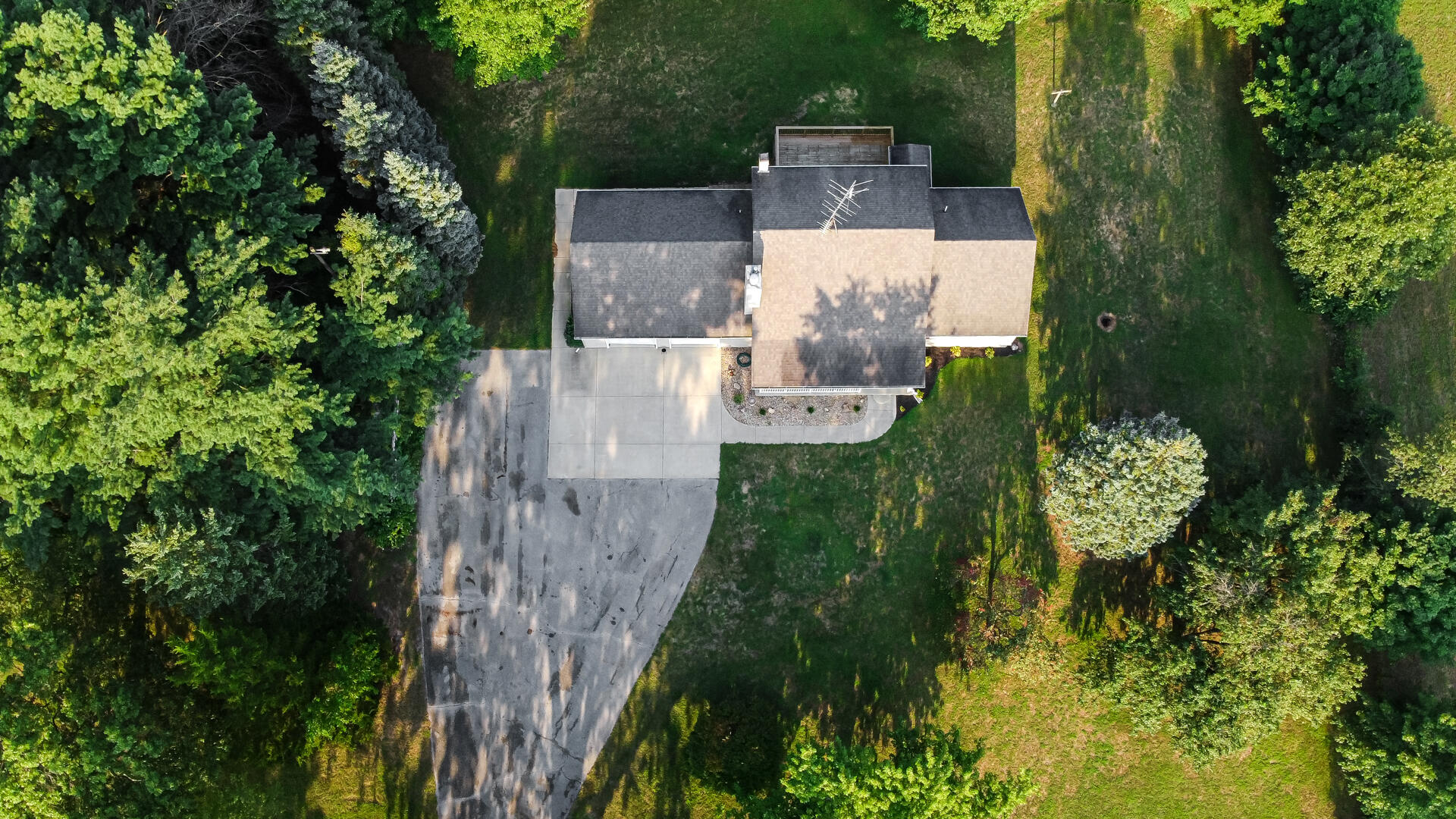 1003 S 150 W, Kouts, IN 46347; Image #2