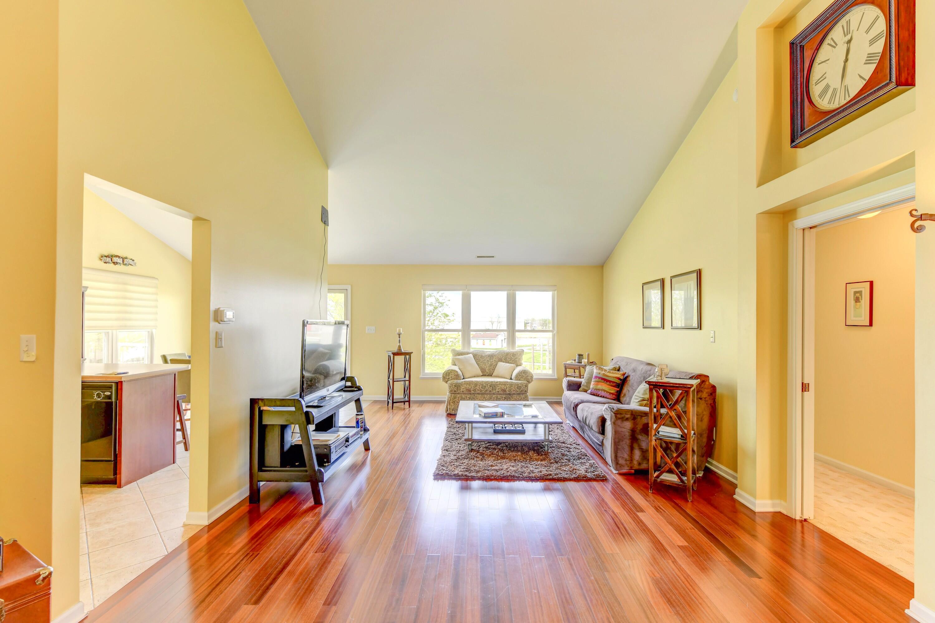1042 Lakewood Court, Schererville, IN 46375; Image #5