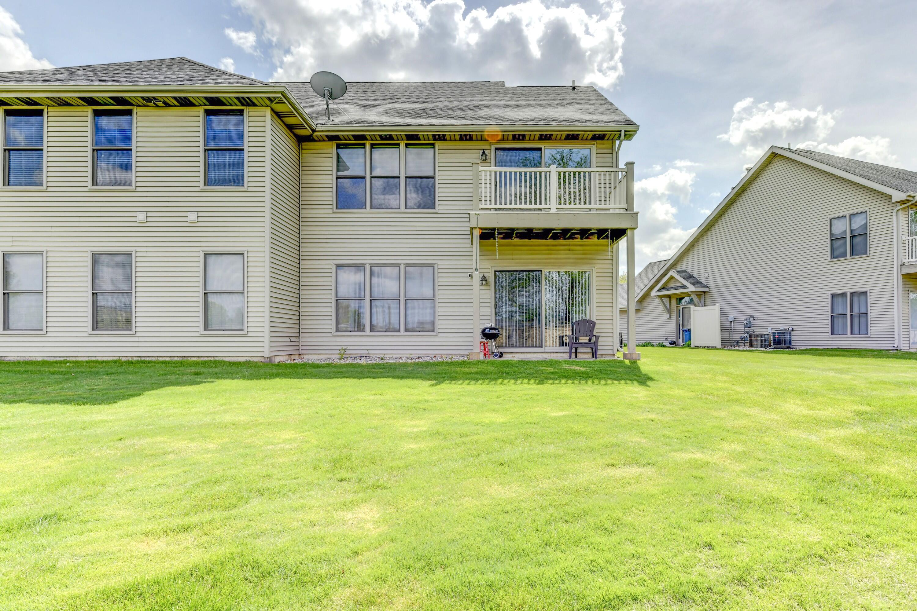 1042 Lakewood Court, Schererville, IN 46375; Image #9