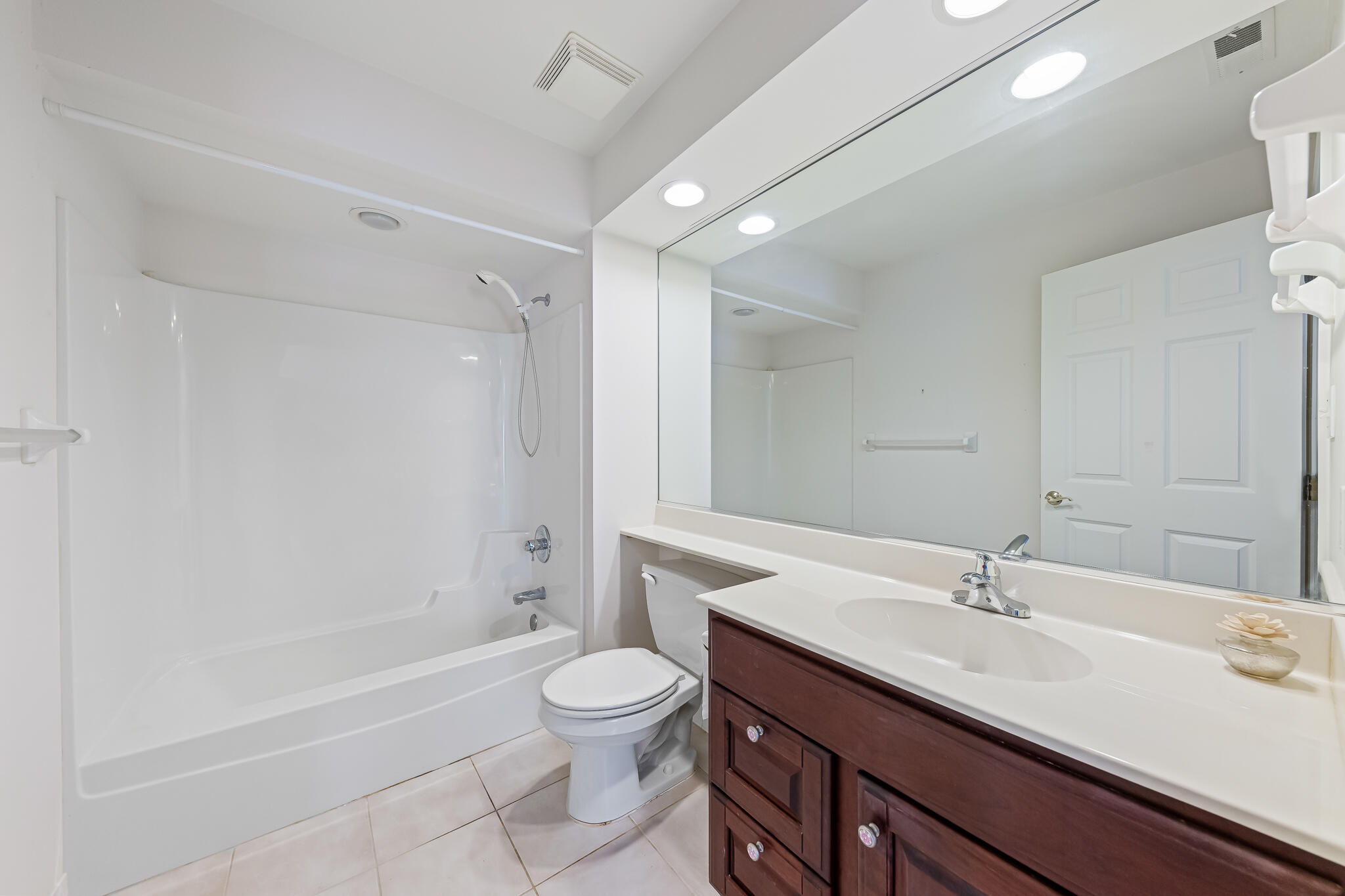 2629 Georgetowne Drive, Highland, IN #A1, 46322; Image #10