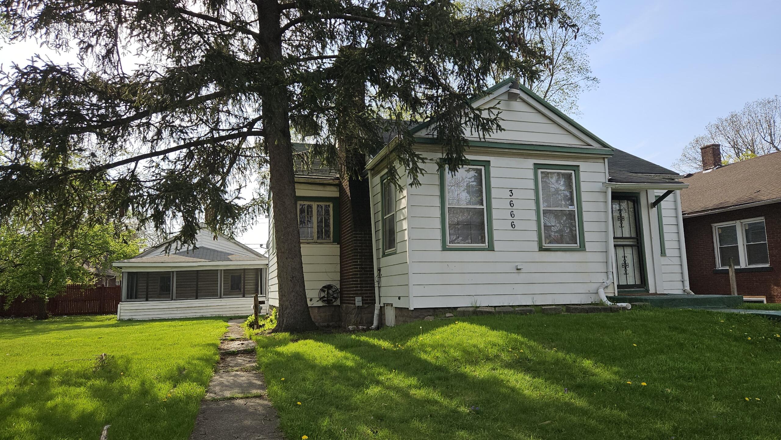3666 Van Buren Street, Gary, IN 46408; Image #33