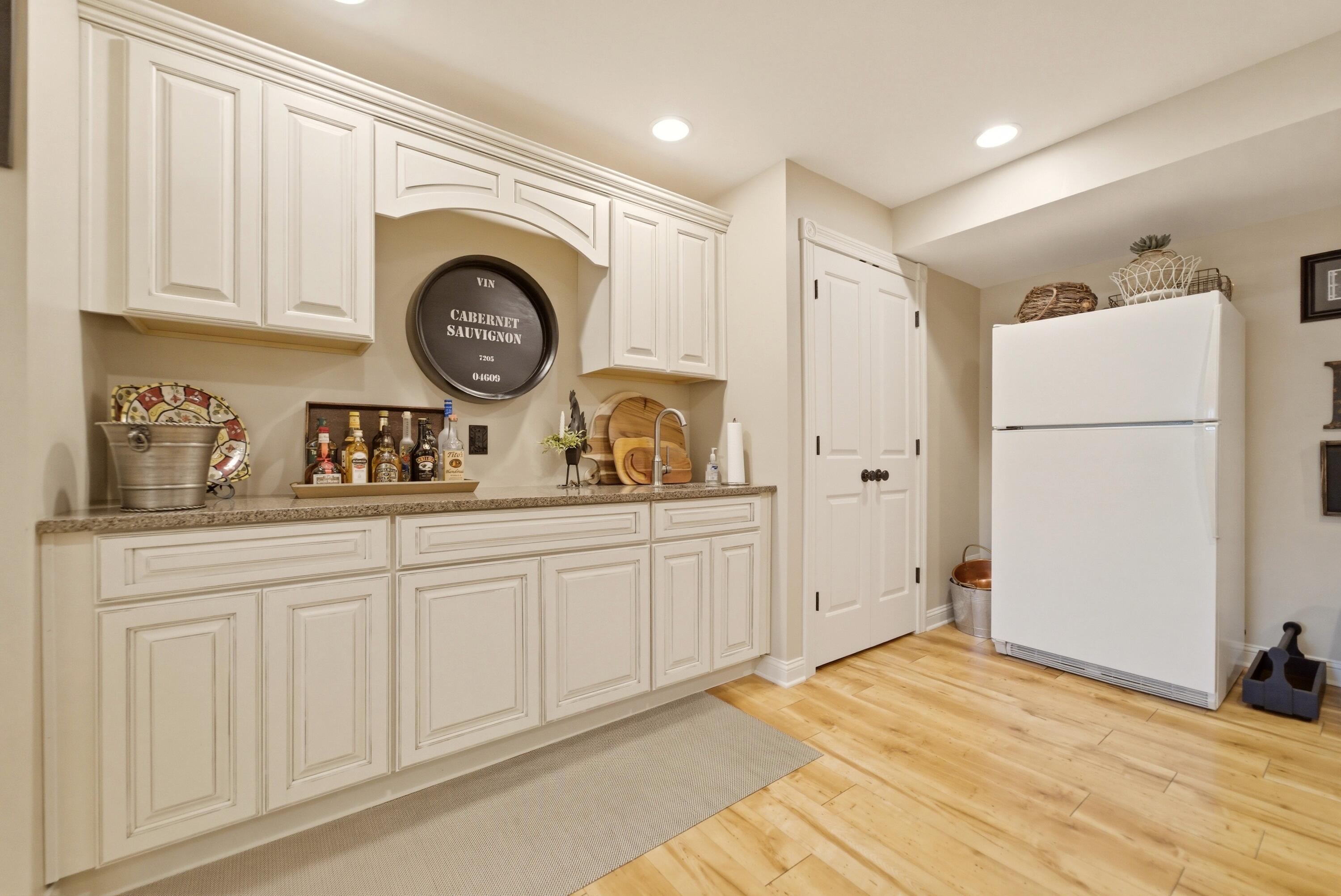 1205 Waterside Lane, Crown Point, IN 46307; Image #32
