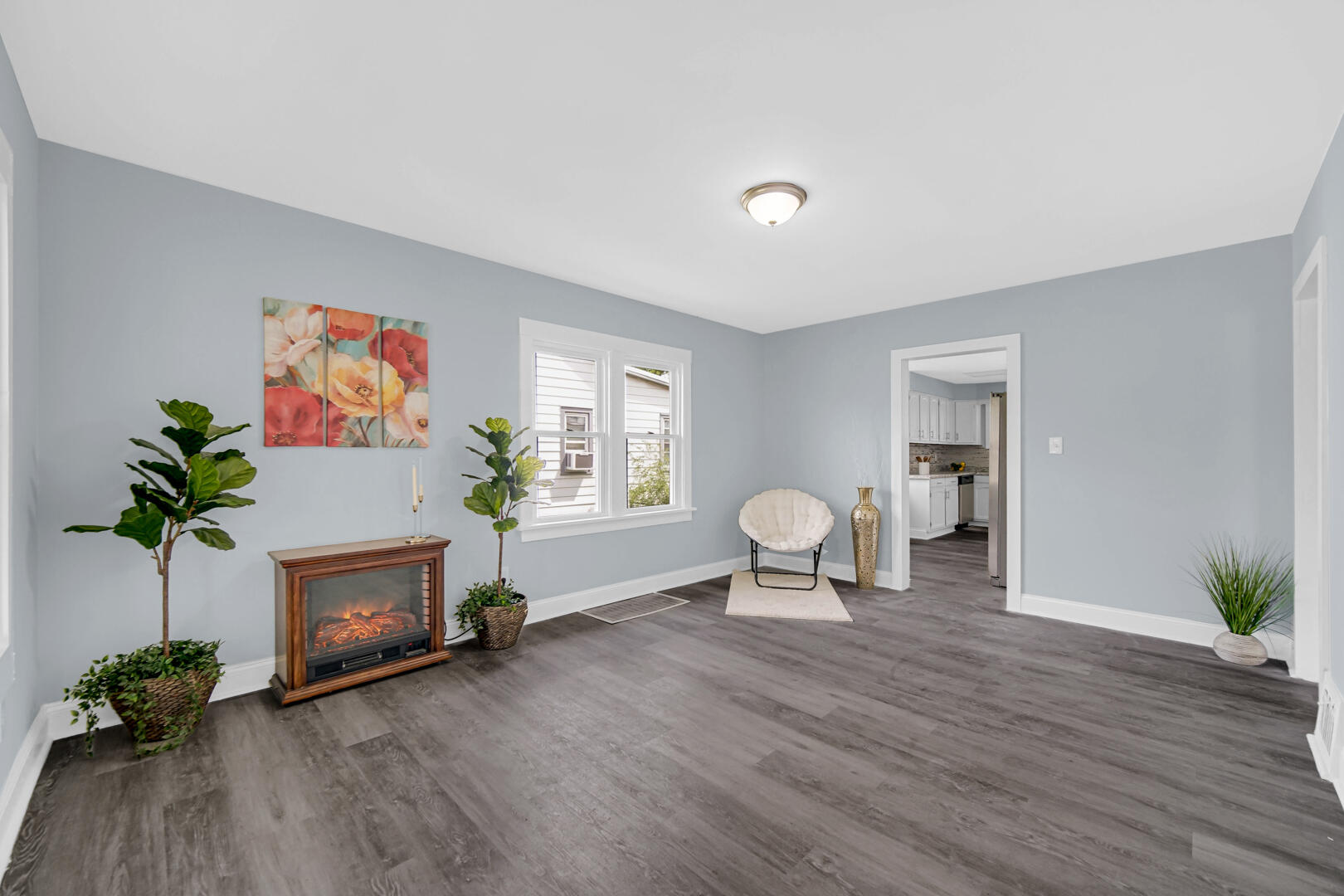 648 Stewart Court, Whiting, IN 46394; Image #8