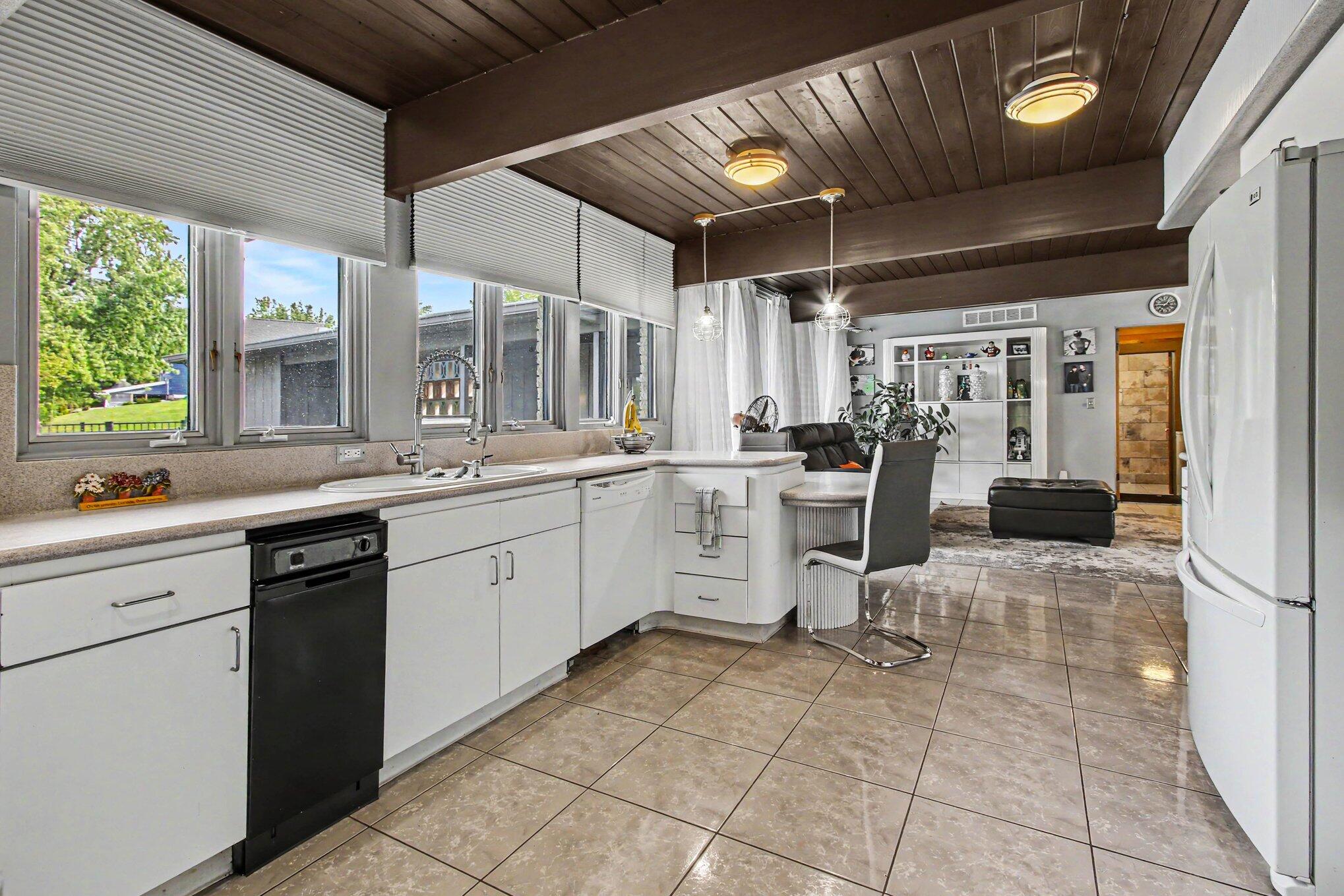 102 Sylvan Drive, Valparaiso, IN 46385; Image #14