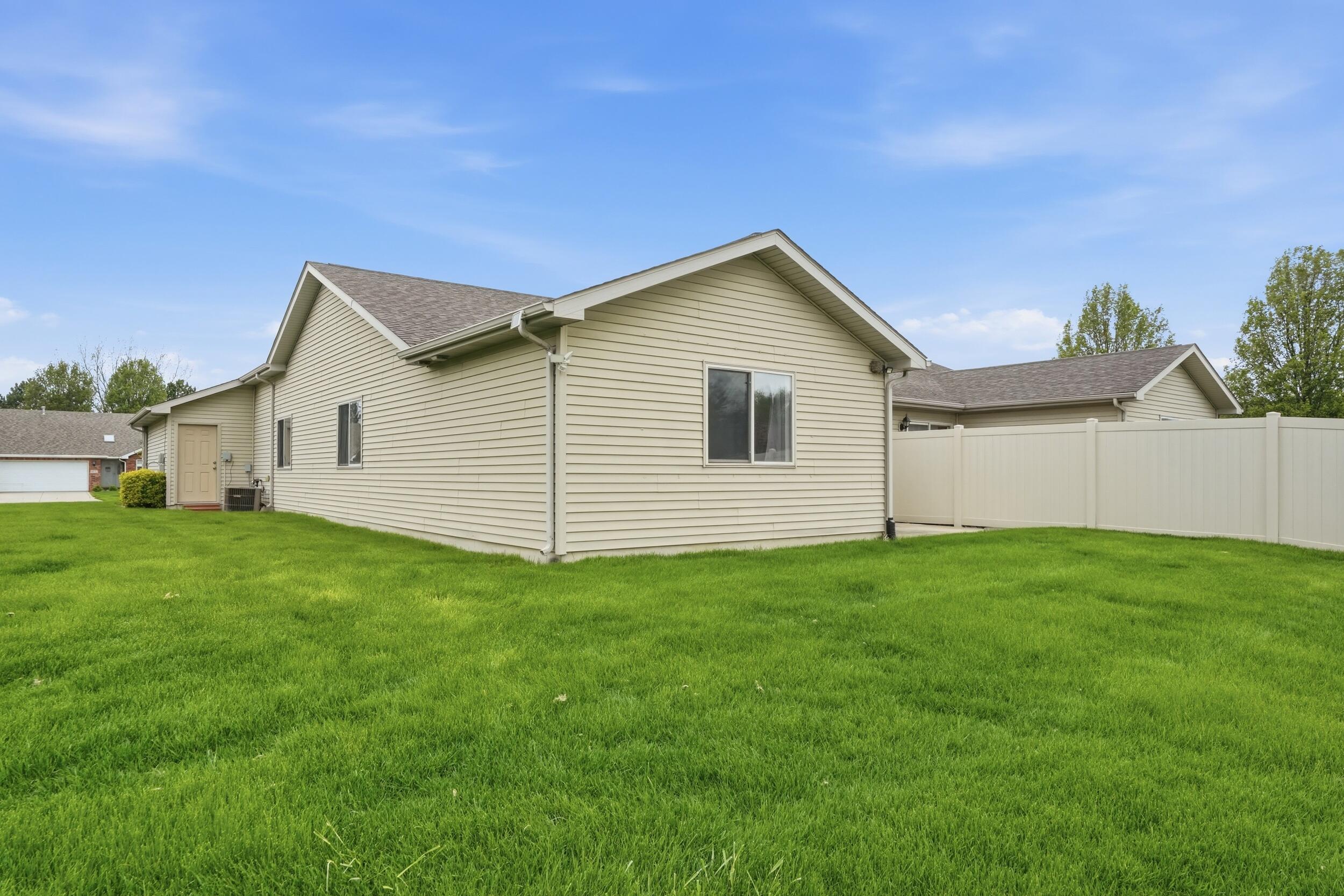 9831 Hart Street, St. John, IN 46373; Image #21