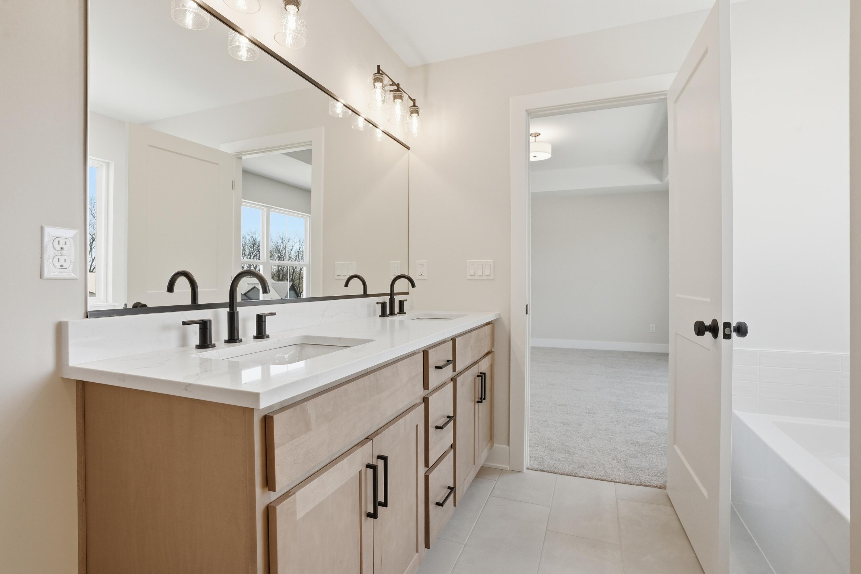 2810 Old Oak Drive, Valparaiso, IN 46385; Image #20