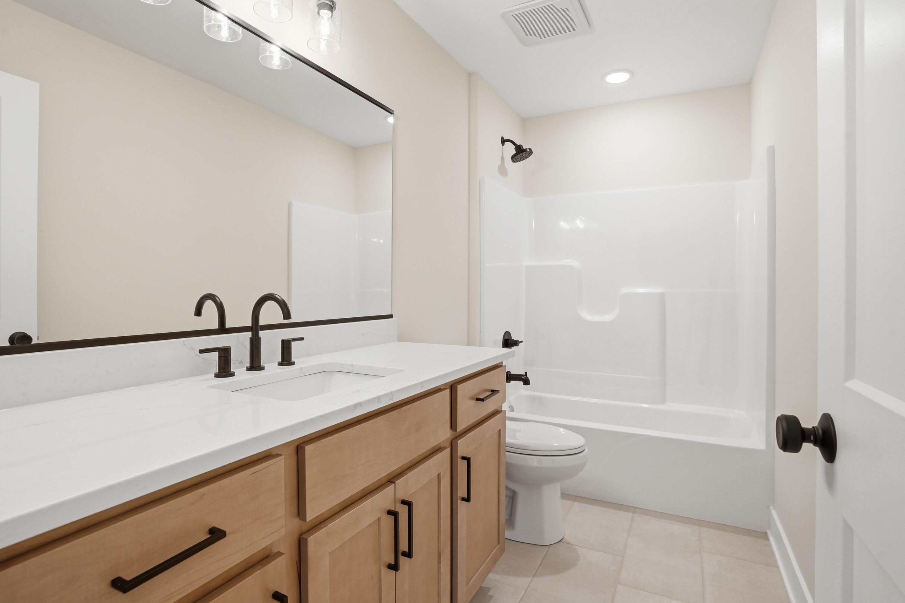 2810 Old Oak Drive, Valparaiso, IN 46385; Image #28