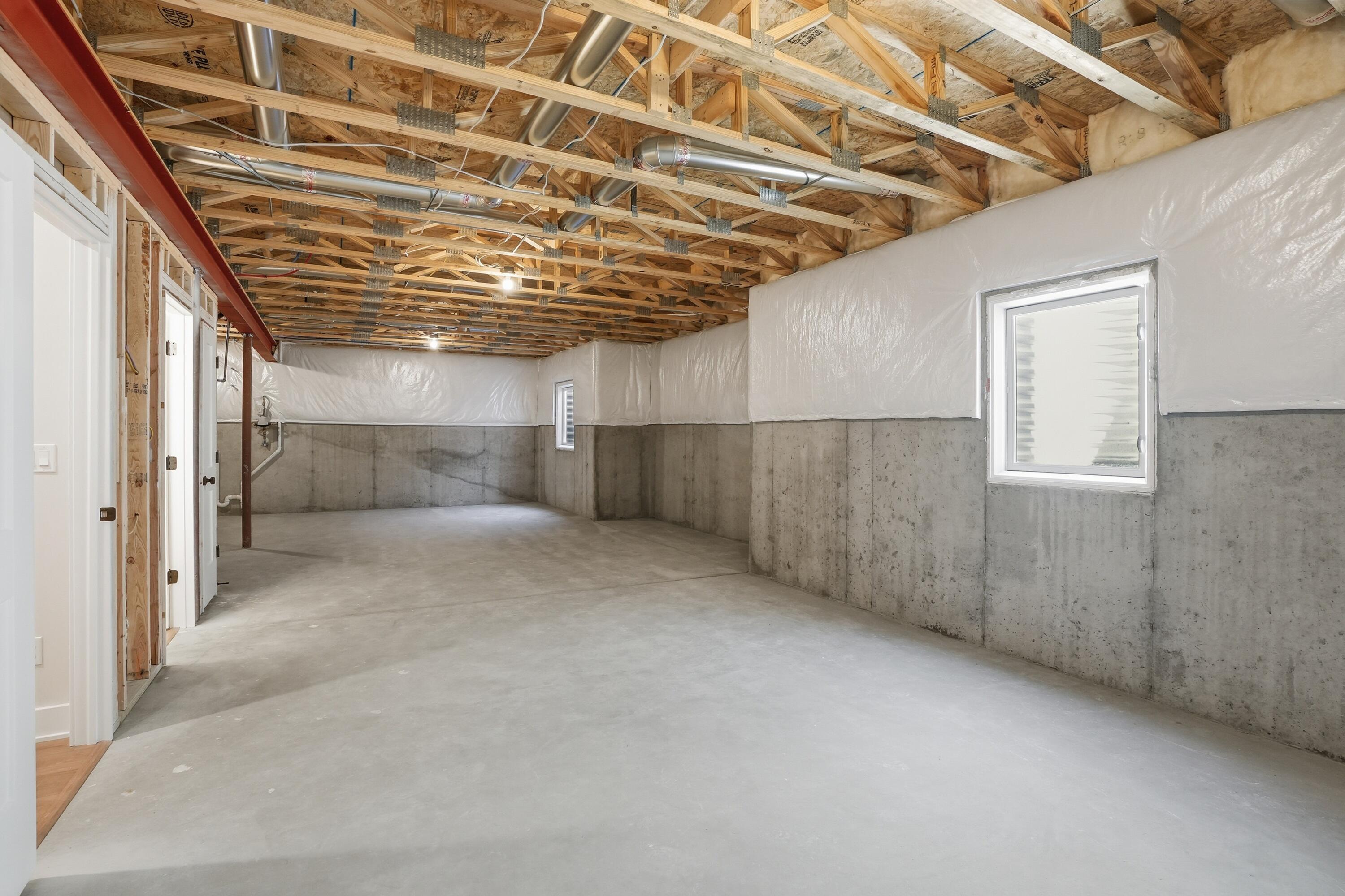 2810 Old Oak Drive, Valparaiso, IN 46385; Image #32