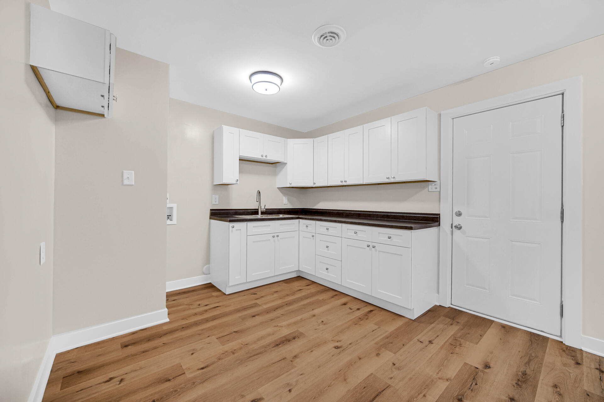 7608 Catalpa Avenue, Hammond, IN 46324; Image #11