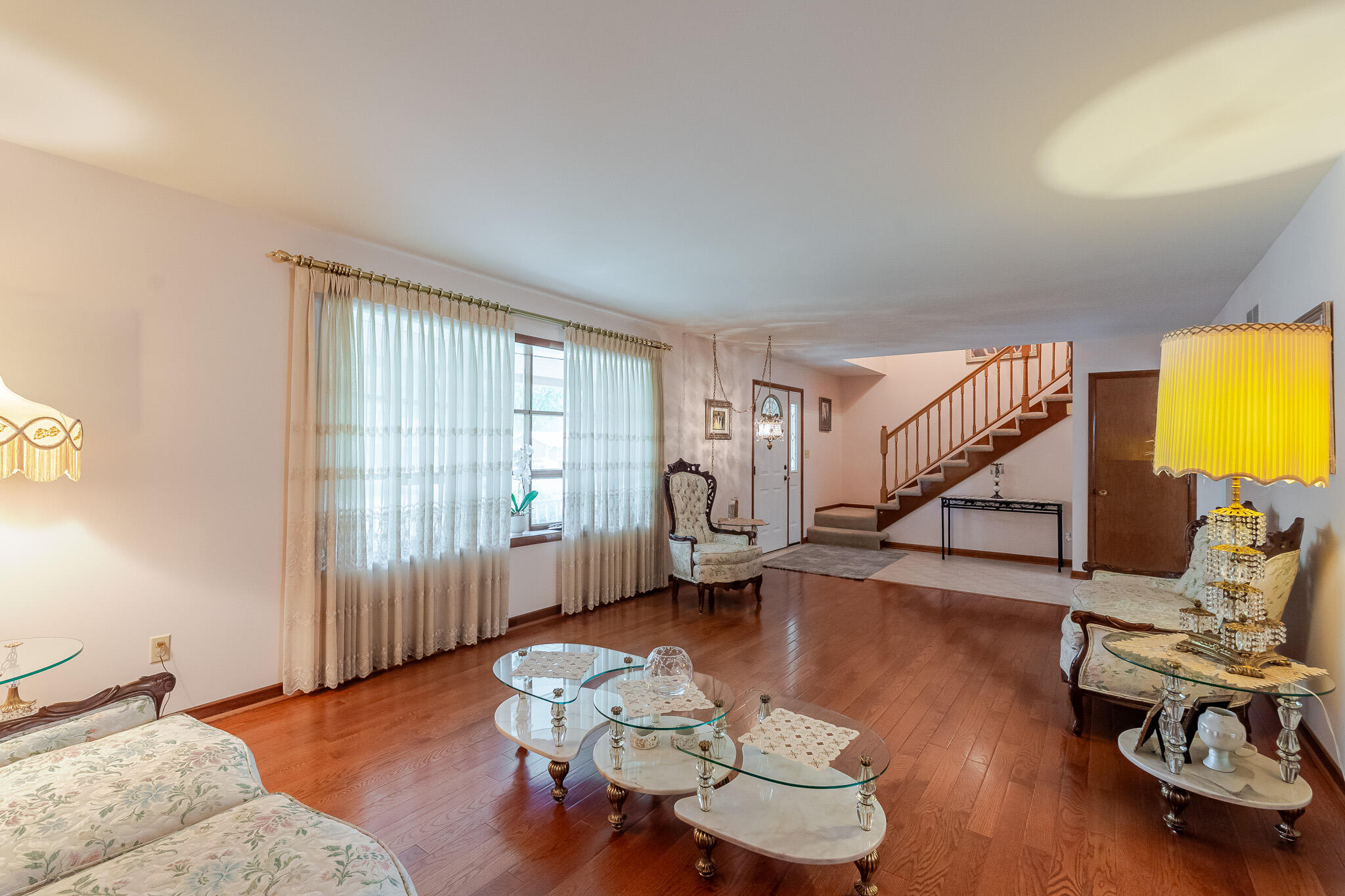 1839 Bluebird Lane, Munster, IN 46321; Image #4