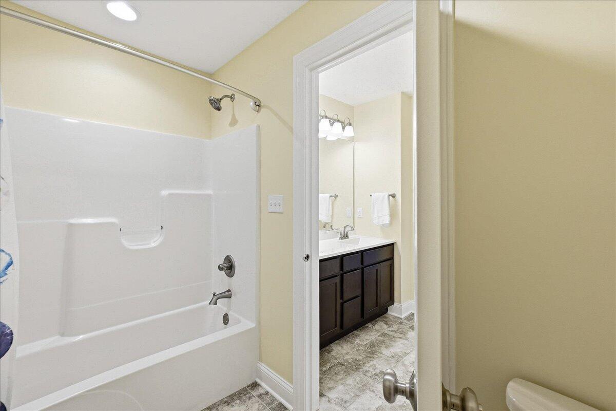 8123 W 102nd Avenue, St. John, IN 46373; Image #31