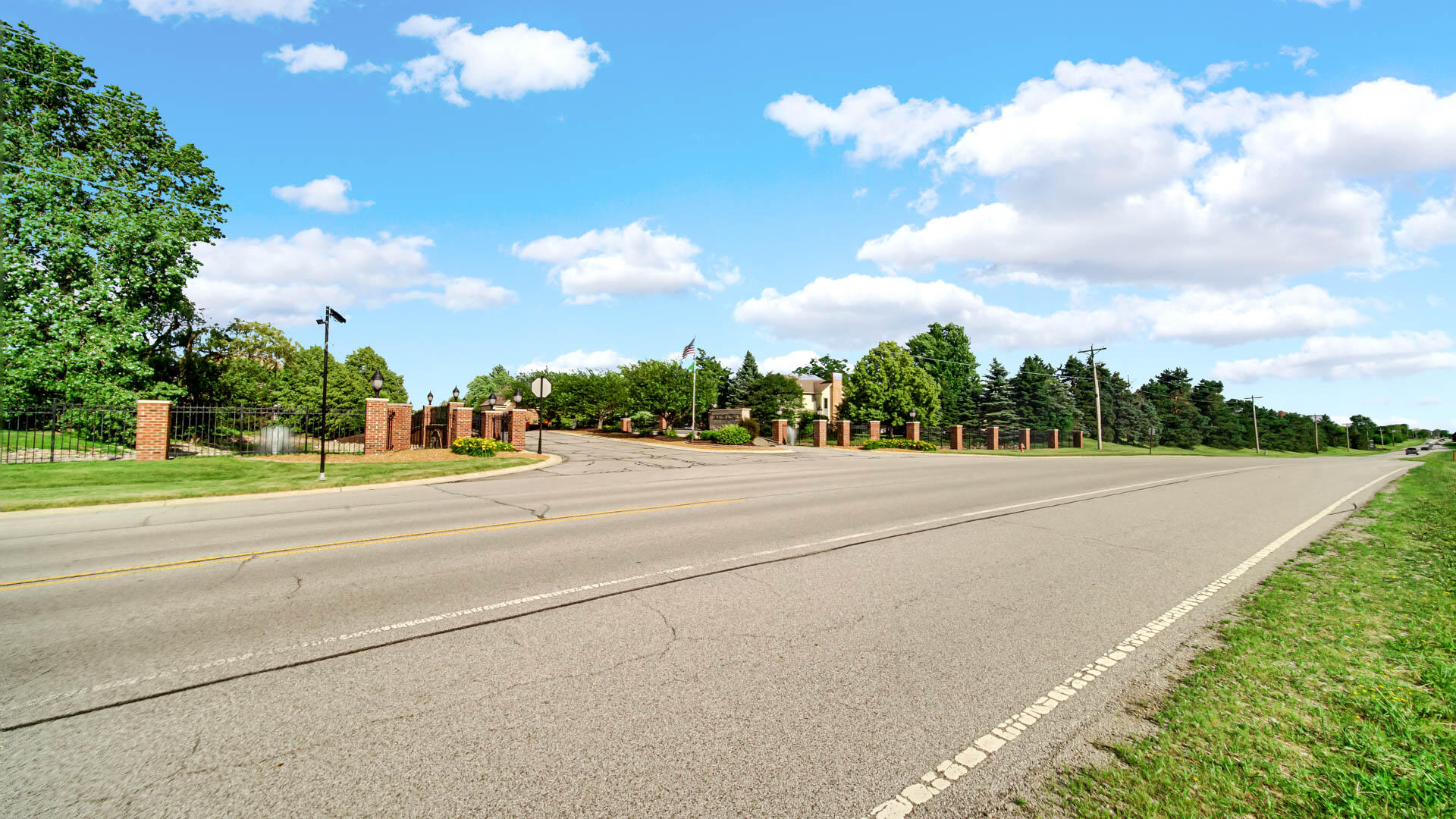 10621 Erie Drive, Crown Point, IN 46307; Image #5