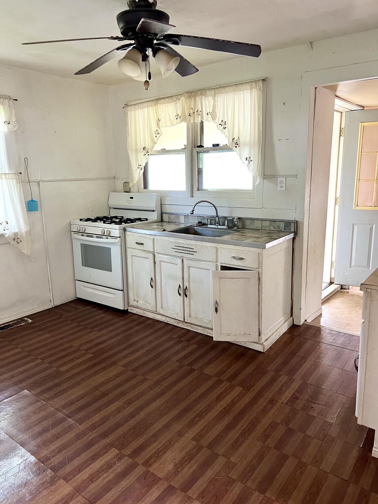 1745 E 24th Avenue, Lake Station, IN 46405; Image #5