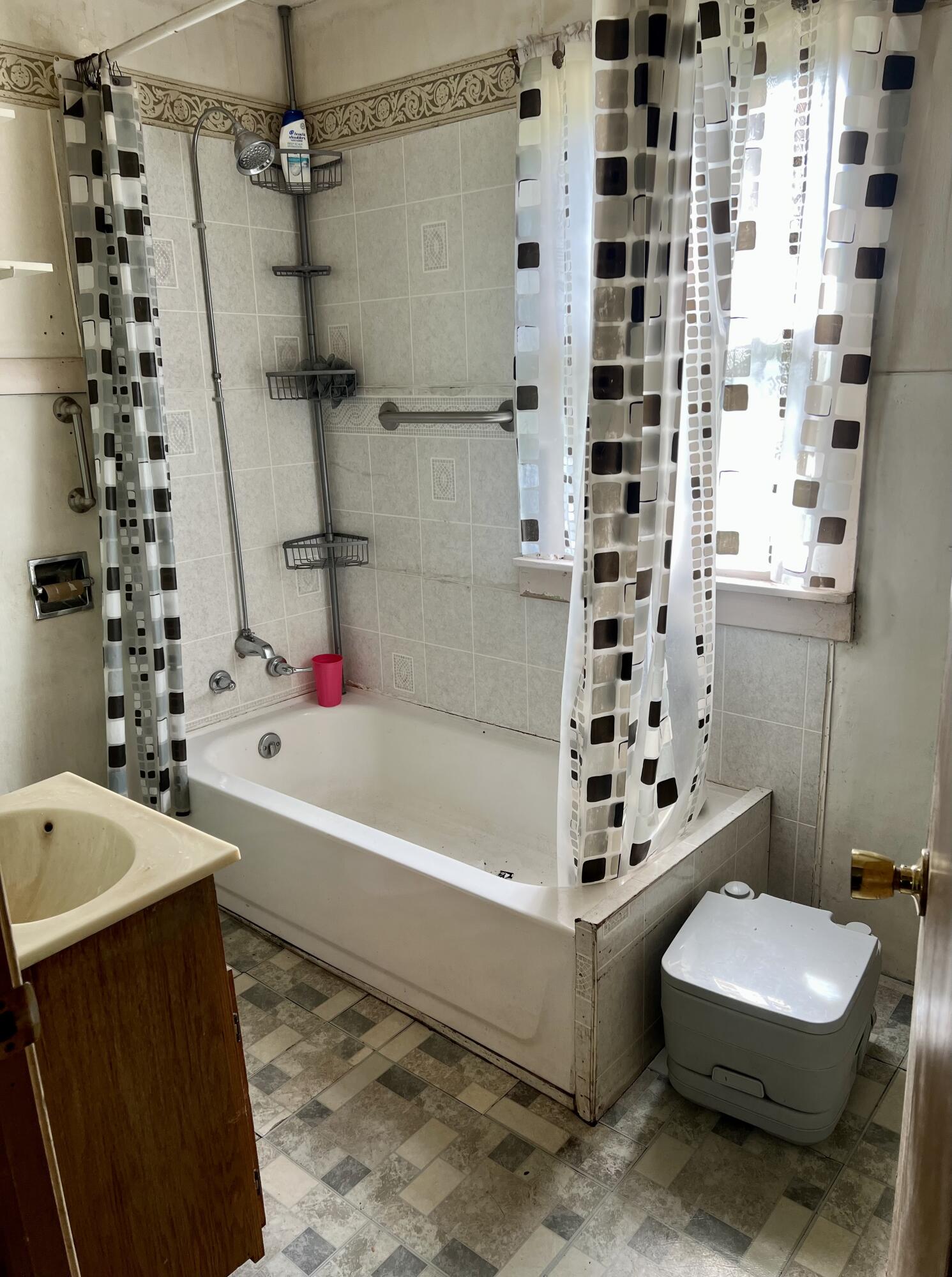 1745 E 24th Avenue, Lake Station, IN 46405; Image #7