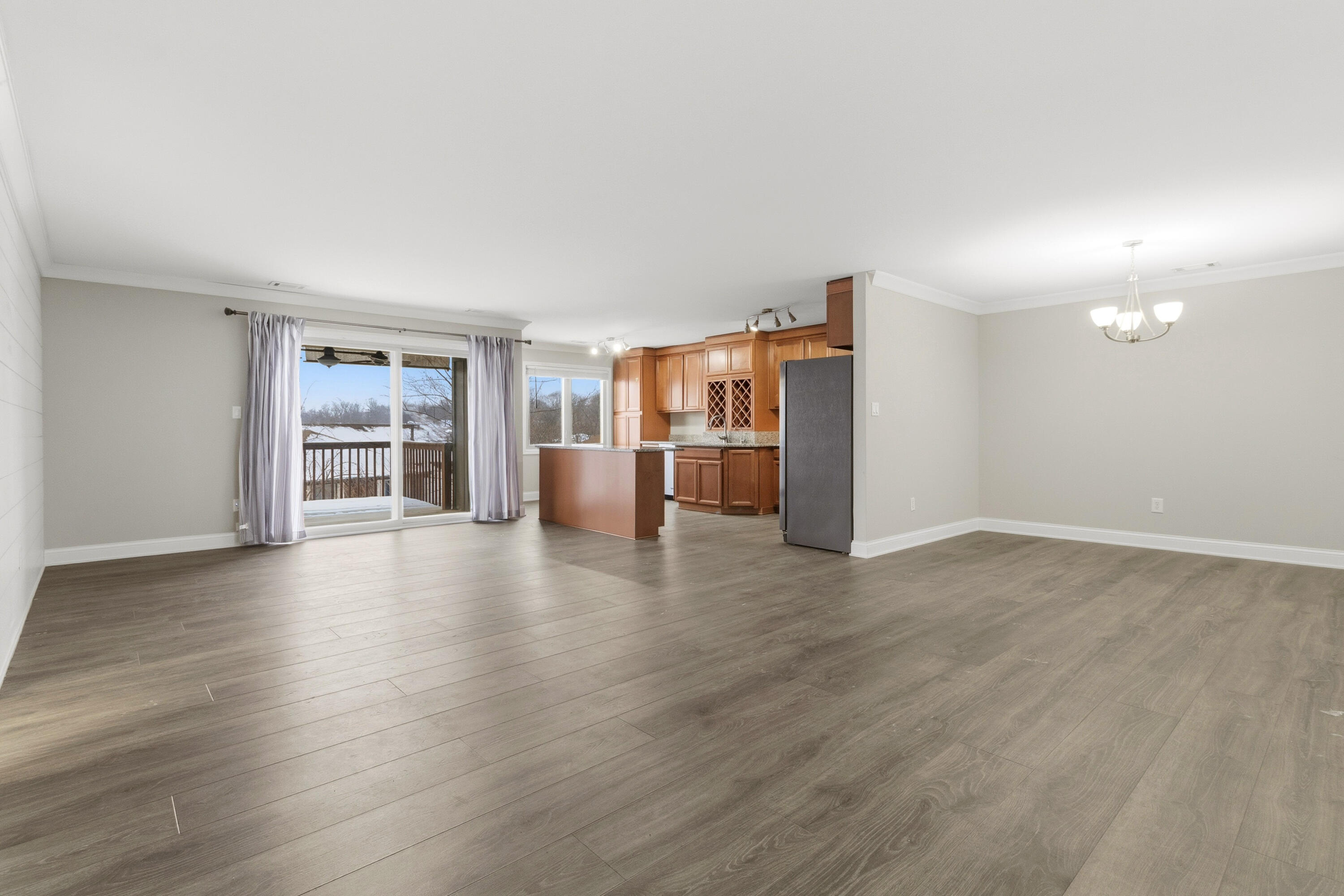 2545 E Lakeshore Drive, Crown Point, IN #A71, 46307; Image #14