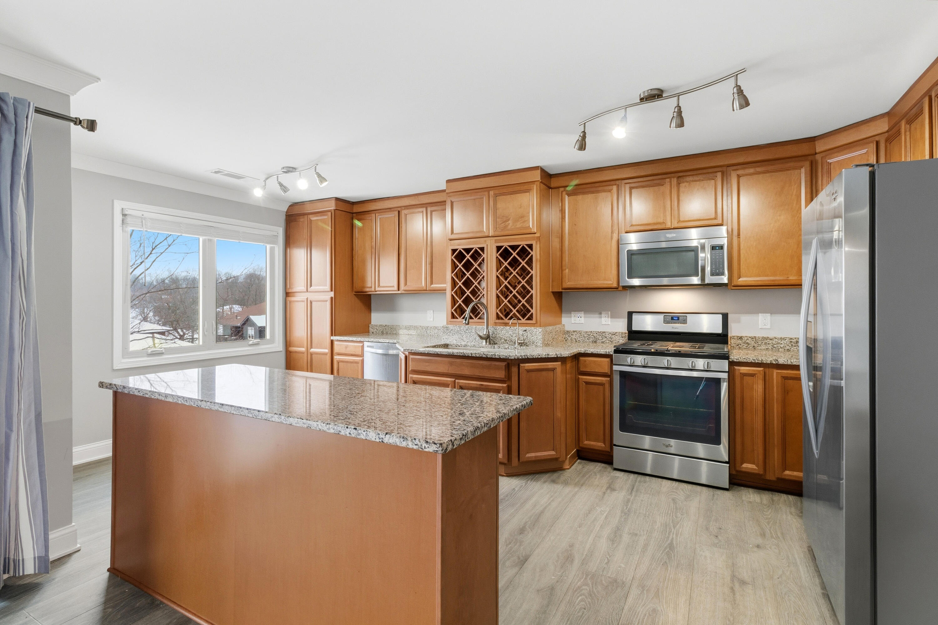 2545 E Lakeshore Drive, Crown Point, IN #A71, 46307; Image #19
