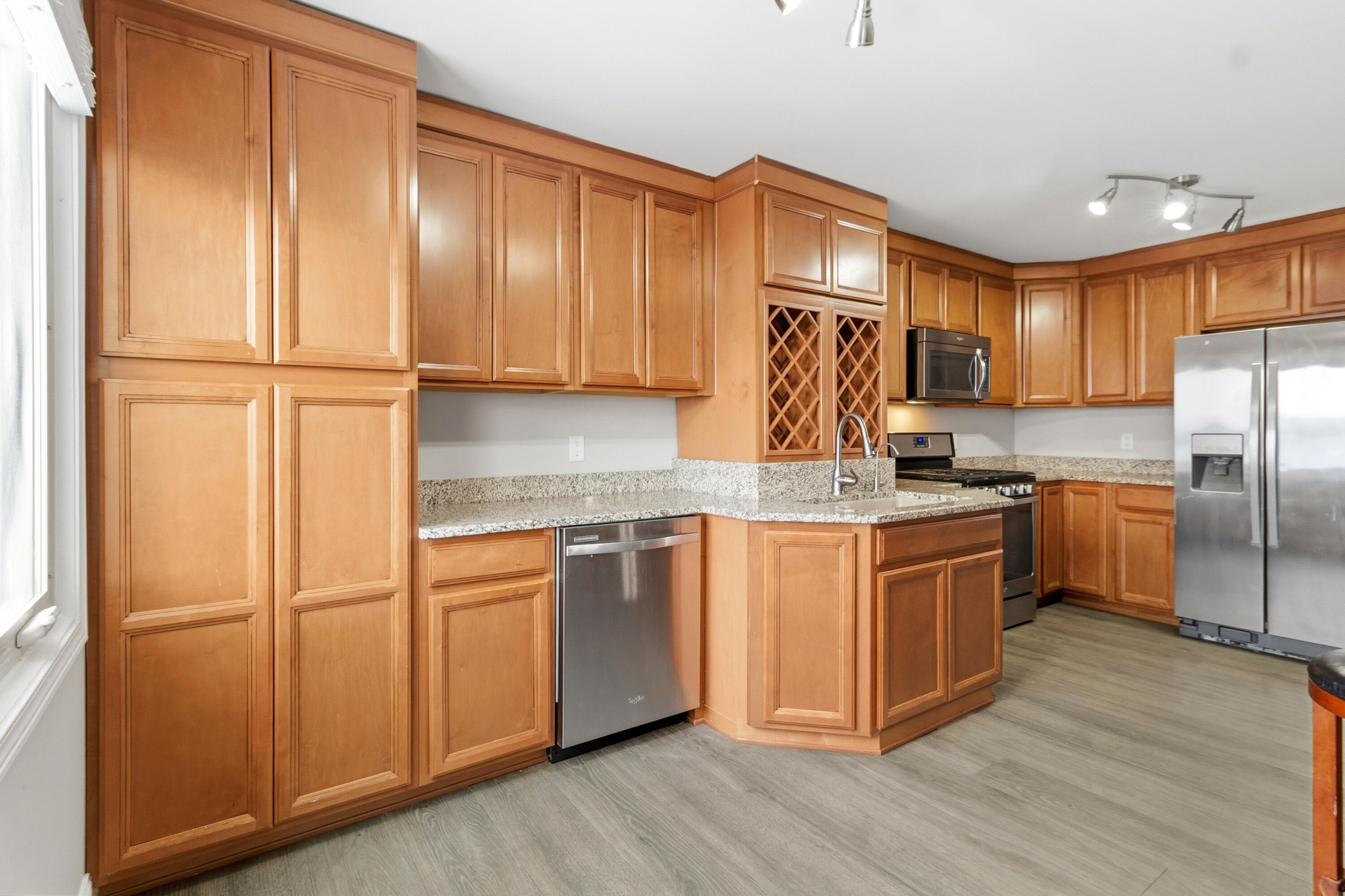 2545 E Lakeshore Drive, Crown Point, IN #A71, 46307; Image #21