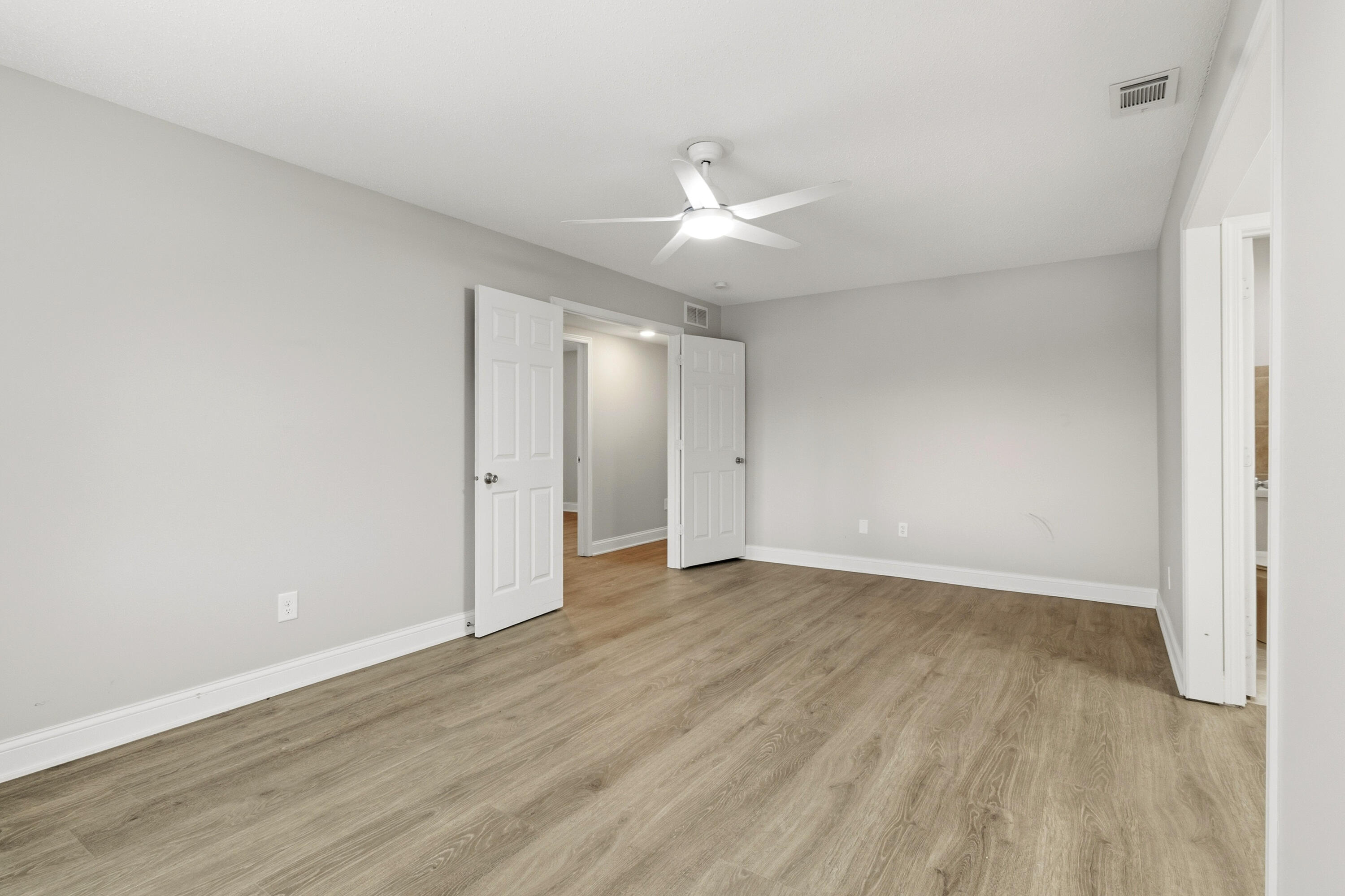 2545 E Lakeshore Drive, Crown Point, IN #A71, 46307; Image #26