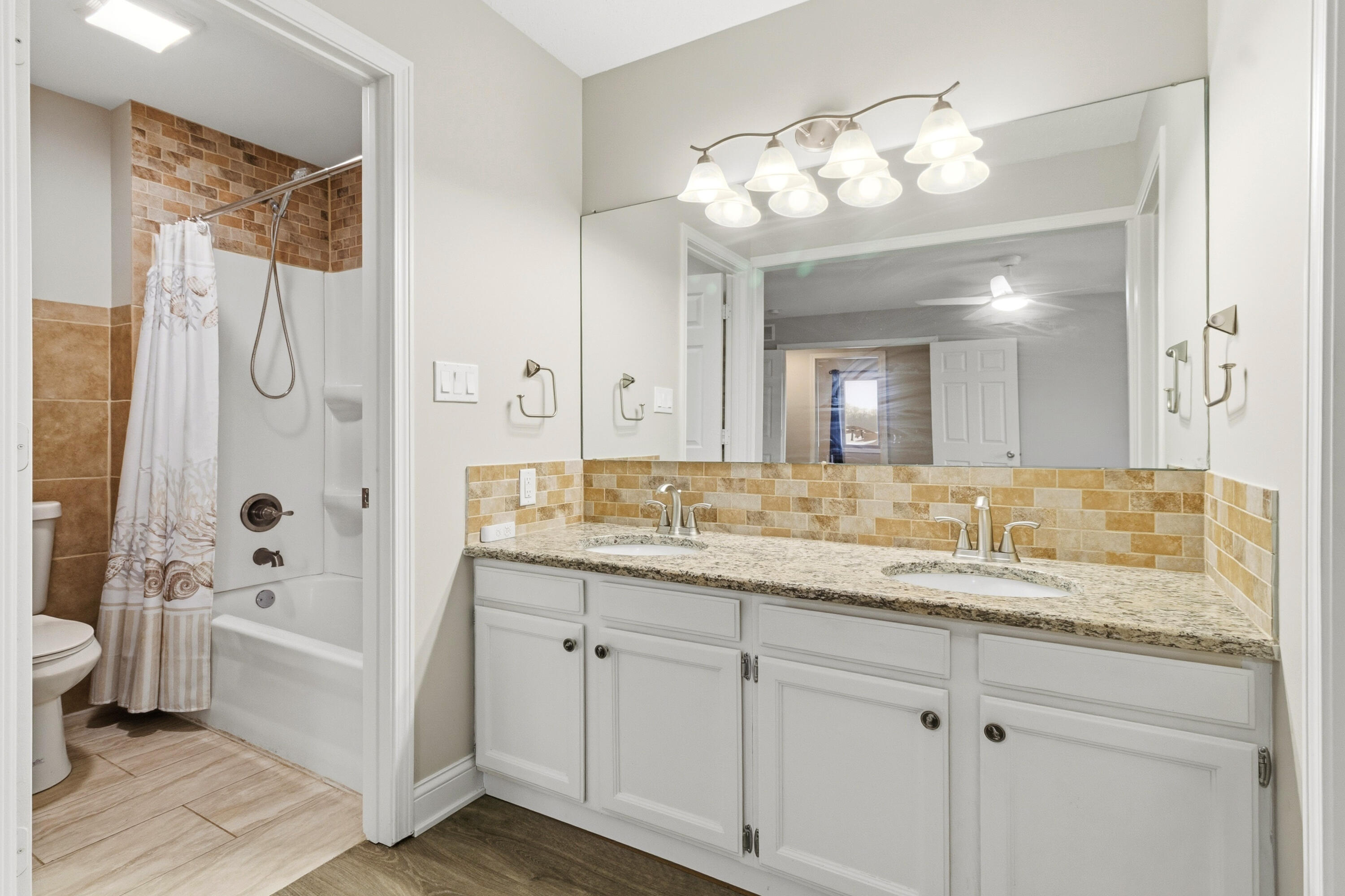 2545 E Lakeshore Drive, Crown Point, IN #A71, 46307; Image #27