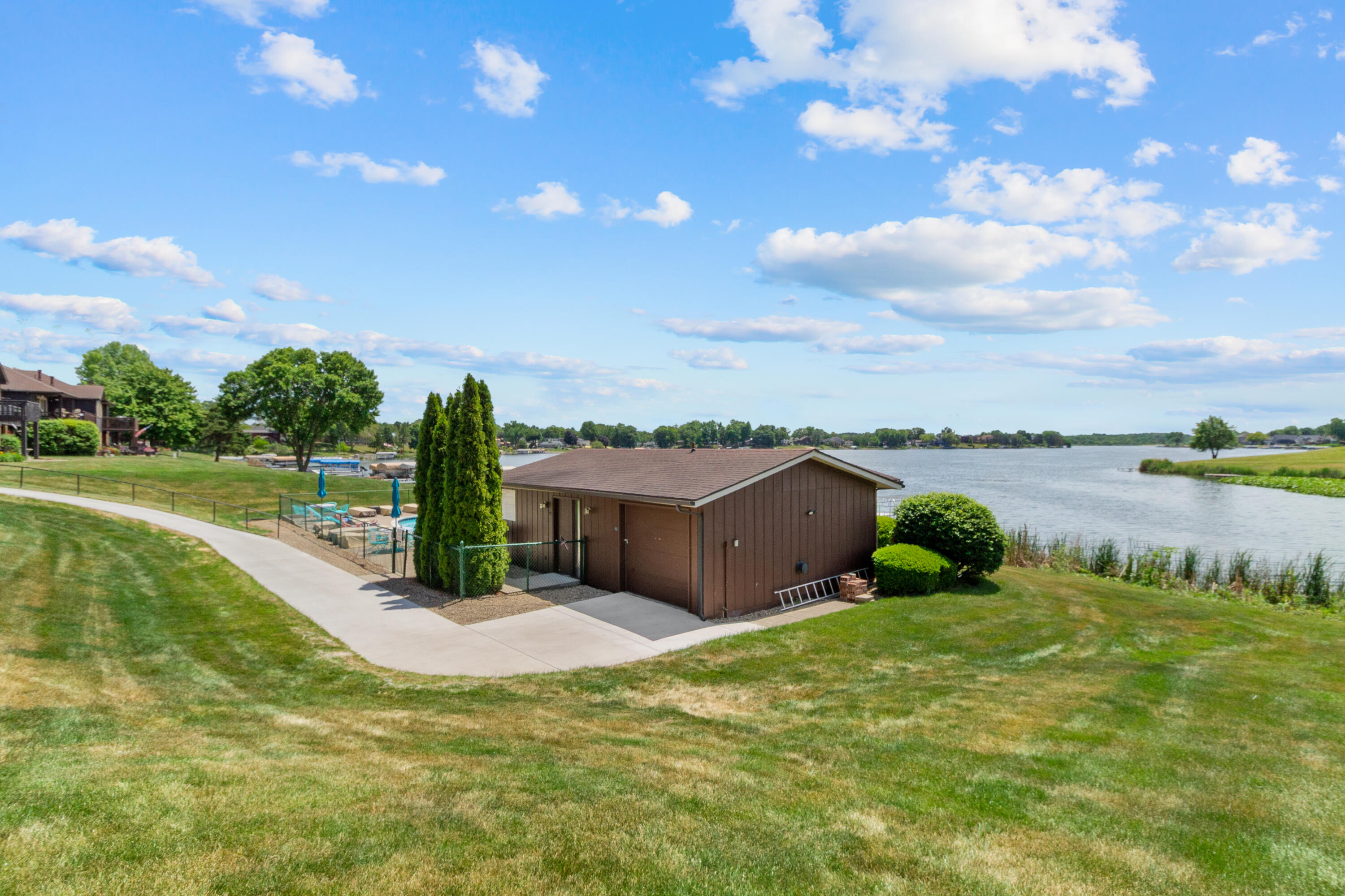 2545 E Lakeshore Drive, Crown Point, IN #A71, 46307; Image #4