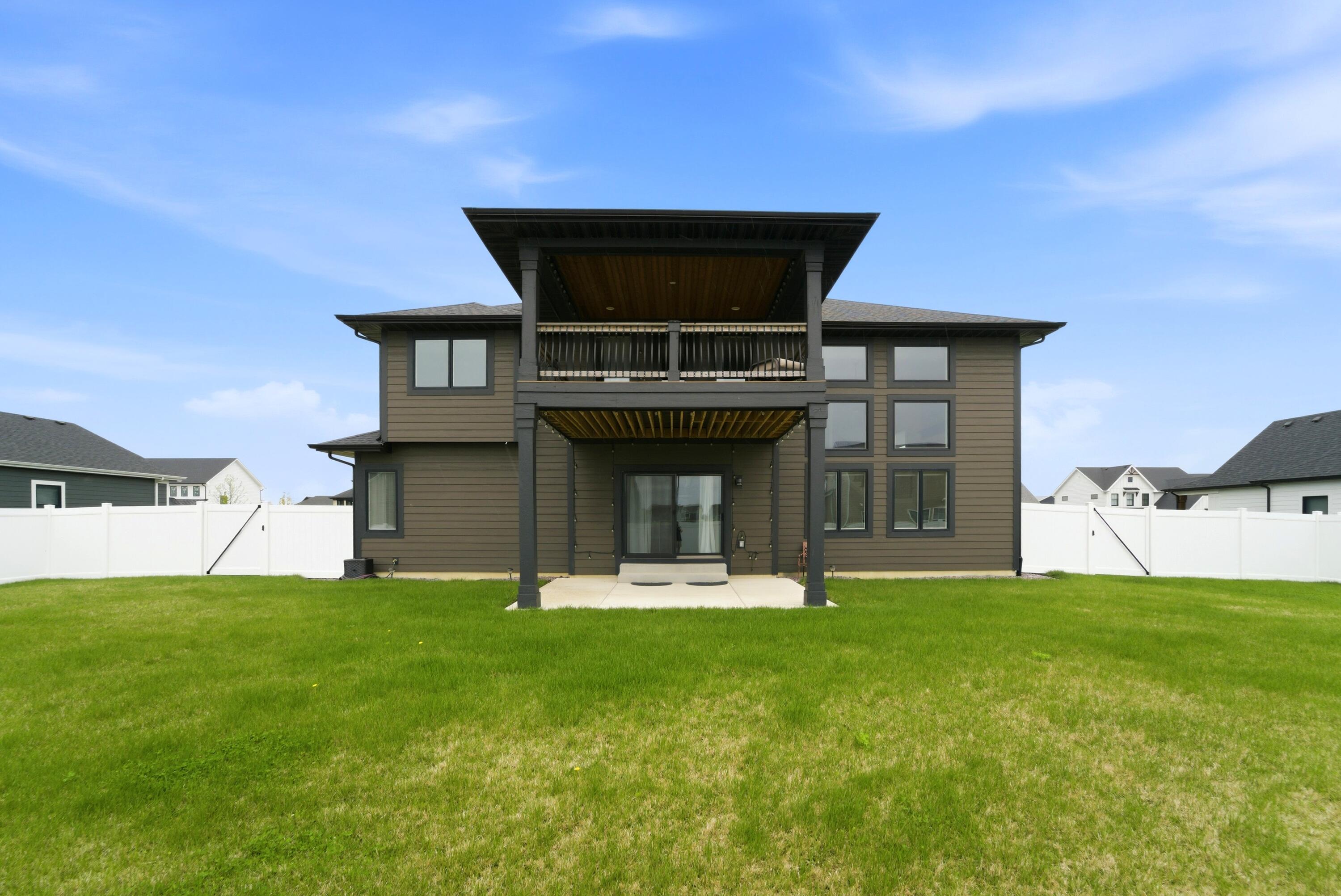 9343 Iris Drive, St. John, IN 46373; Image #2