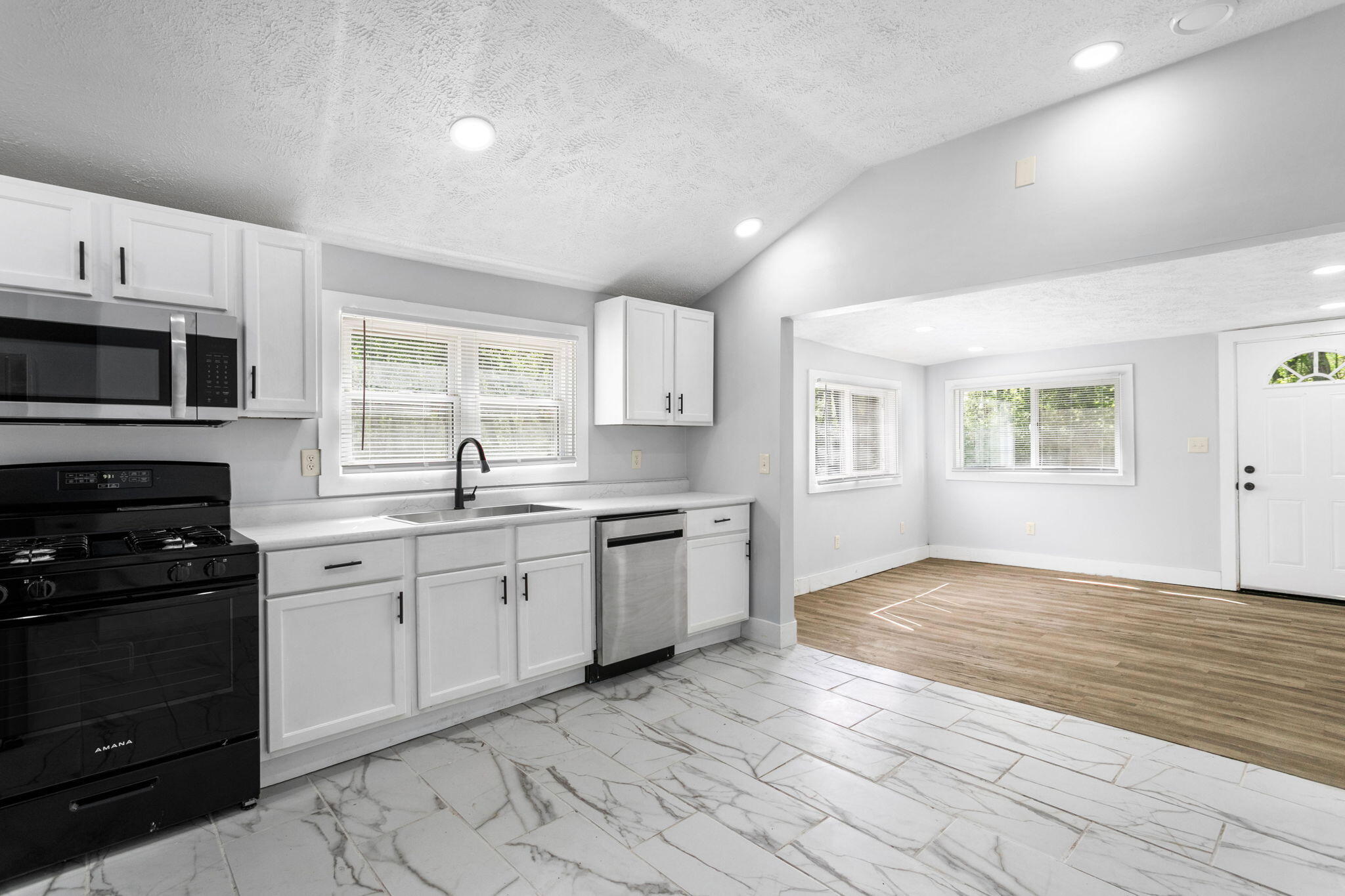 7323 E Pansy Lane, New Carlisle, IN 46552; Image #5