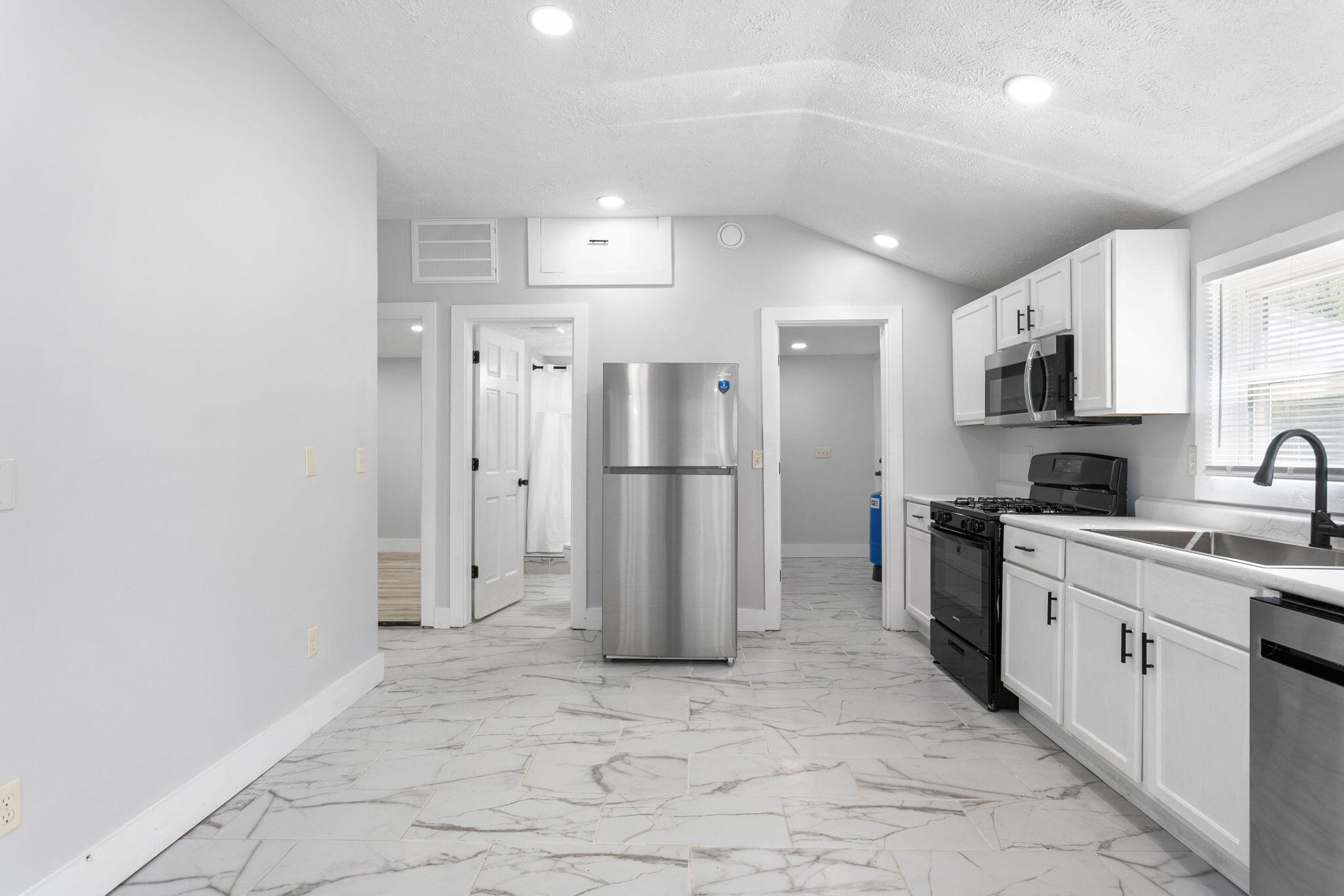 7323 E Pansy Lane, New Carlisle, IN 46552; Image #7
