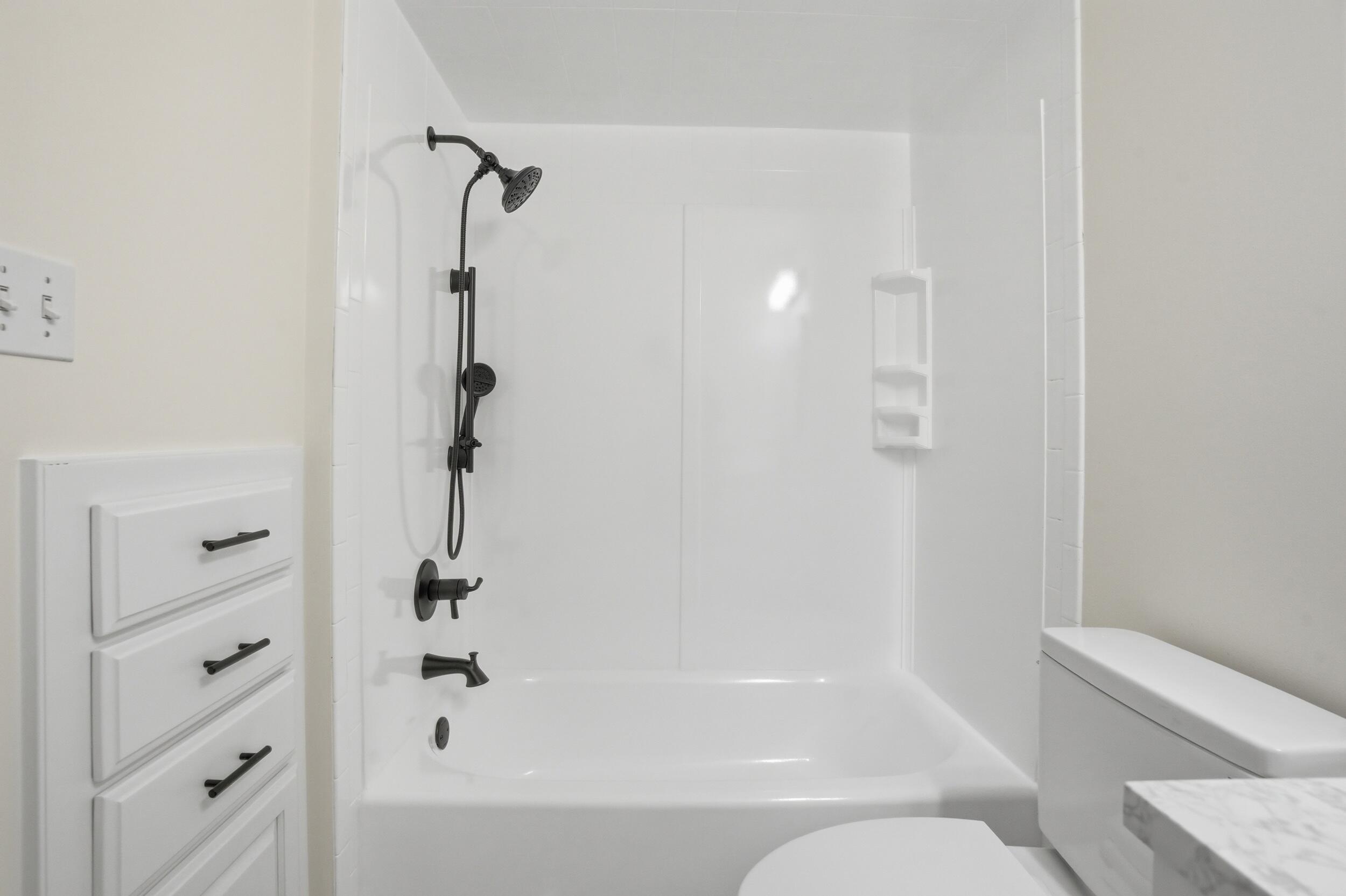 502 W 100 N, Valparaiso, IN 46385; Image #29