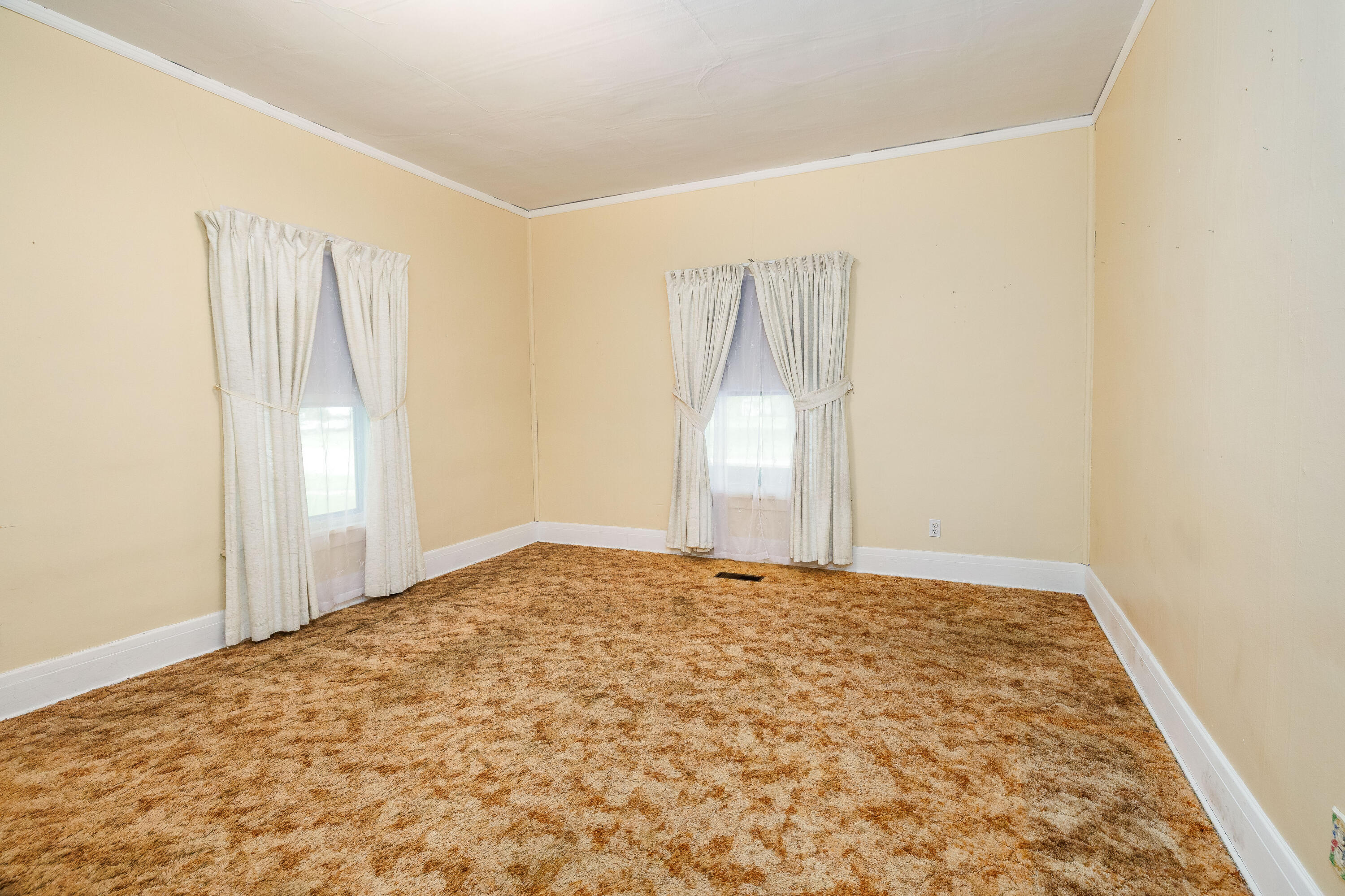 602 E State Street, Morocco, IN 47963; Image #15
