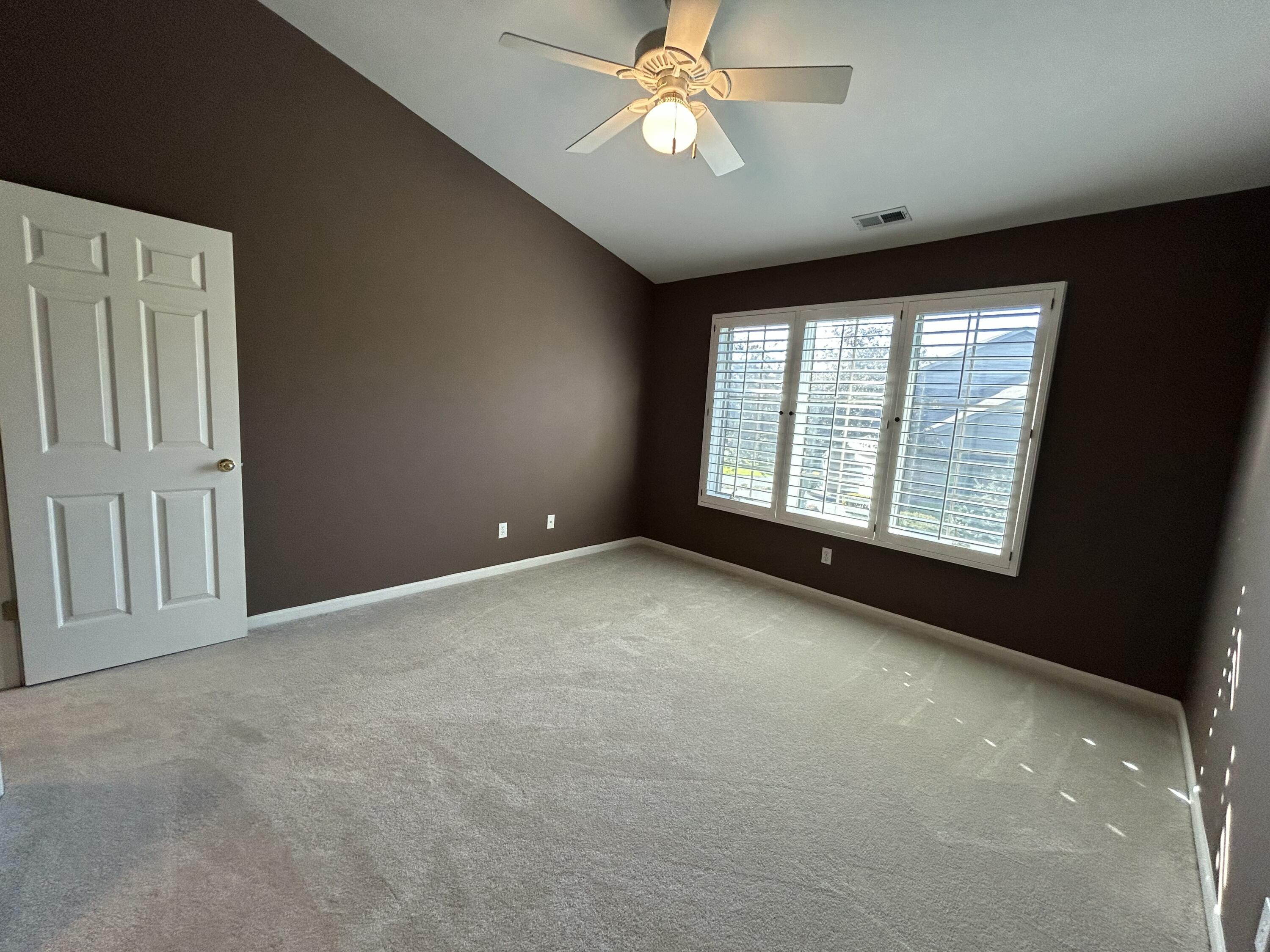 1717 Apple Blossom Drive, Munster, IN #3, 46321; Image #21