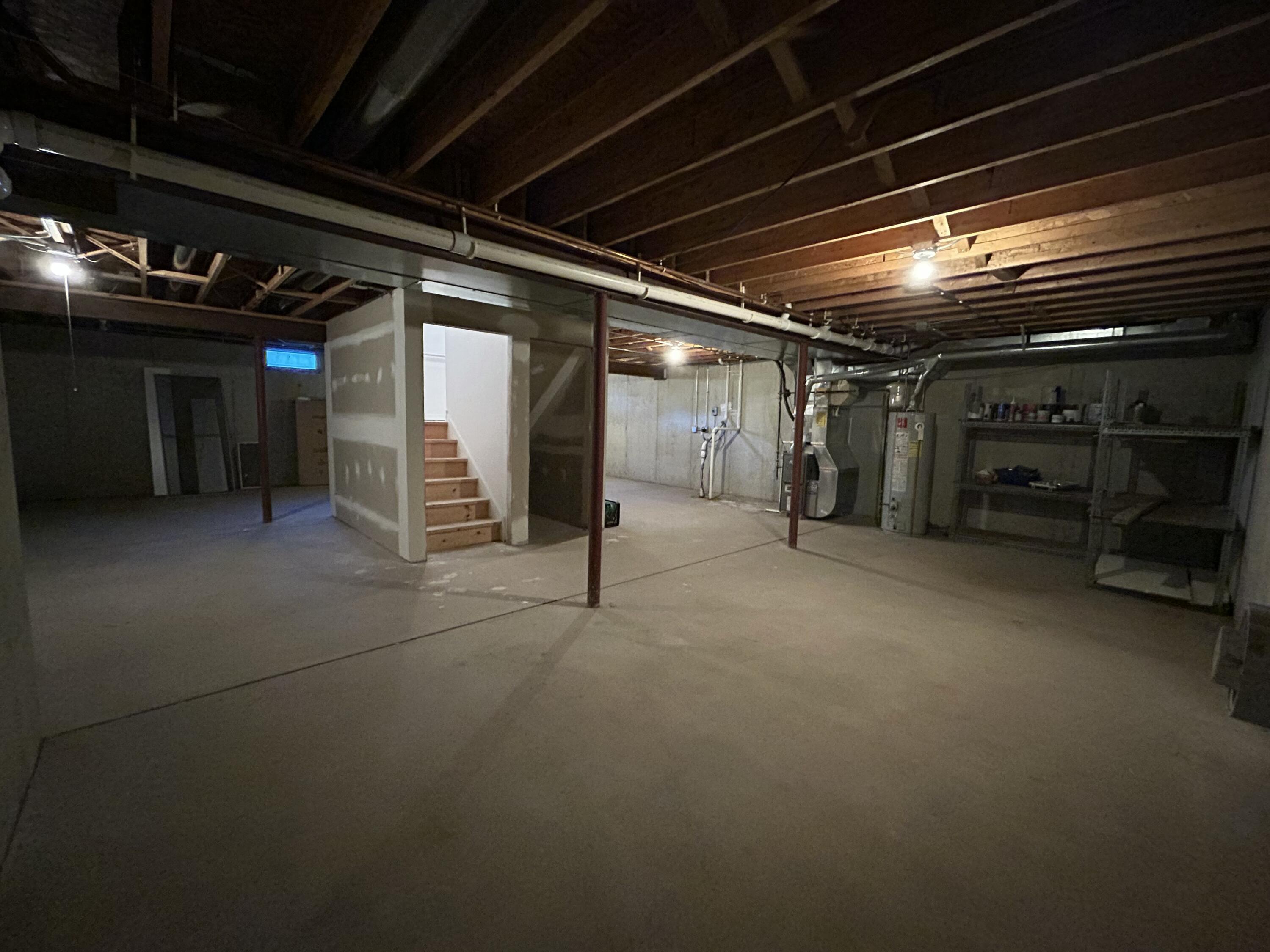 1717 Apple Blossom Drive, Munster, IN #3, 46321; Image #28
