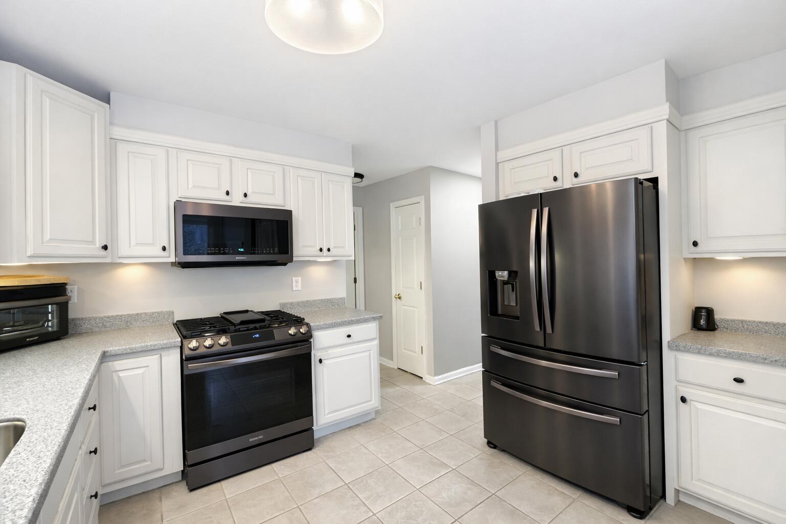 1717 Apple Blossom Drive, Munster, IN #3, 46321; Image #3