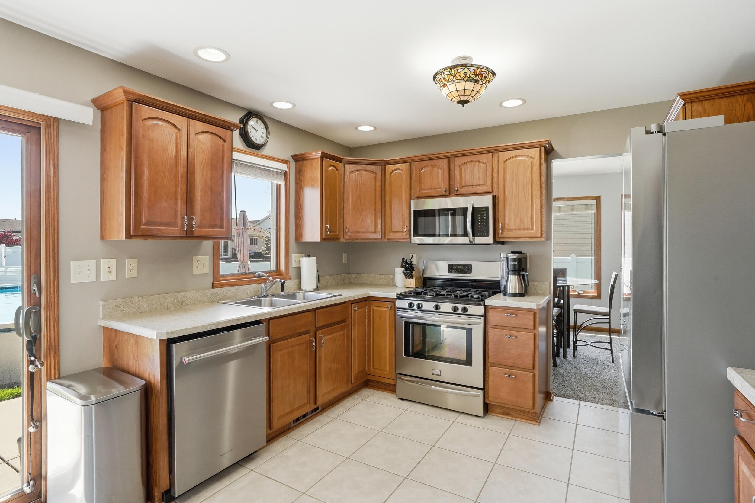 6587 Arrowhead Drive, Schererville, IN 46375; Image #9