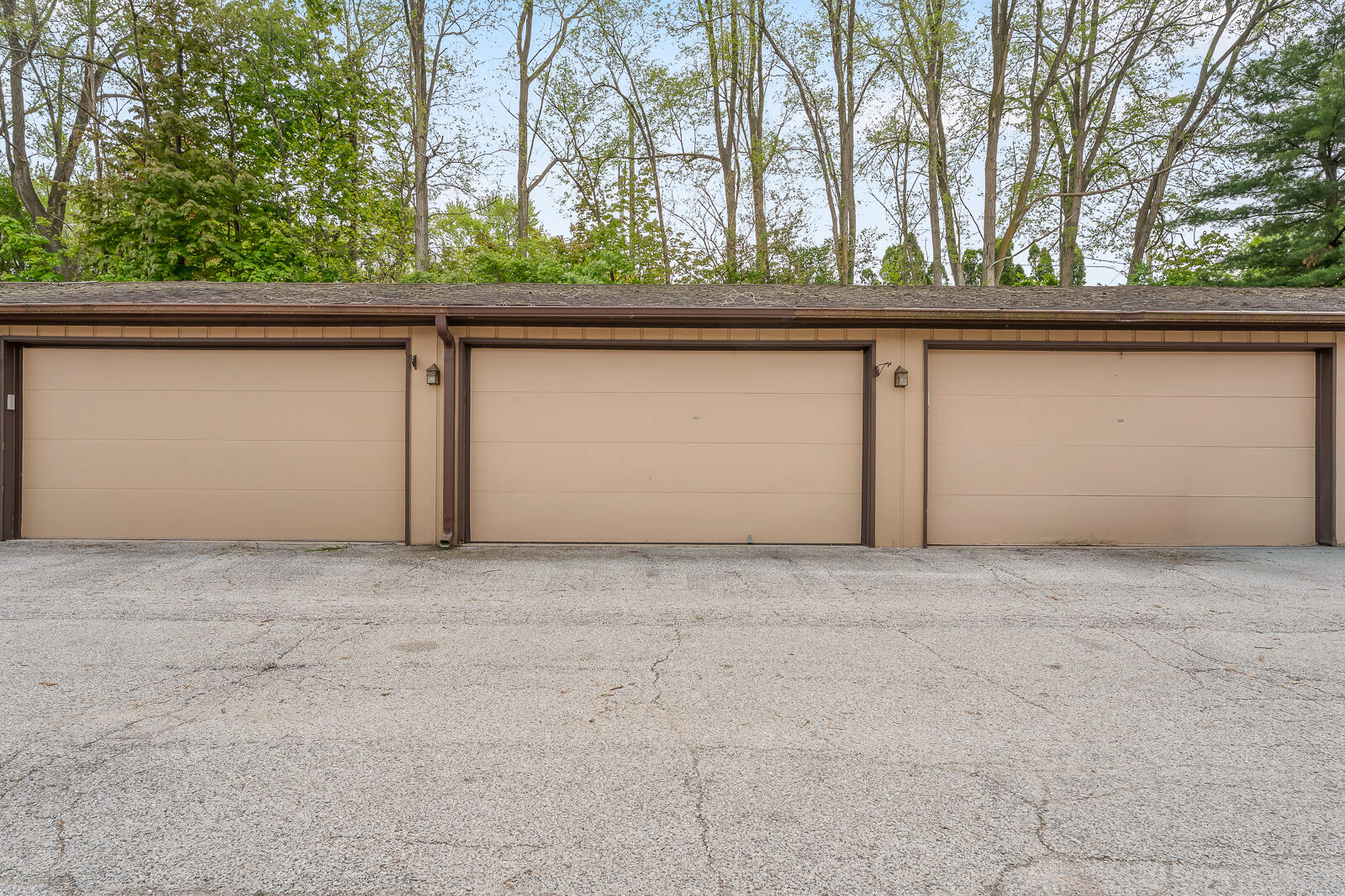 854 Jordan Circle, Schererville, IN 46375; Image #5