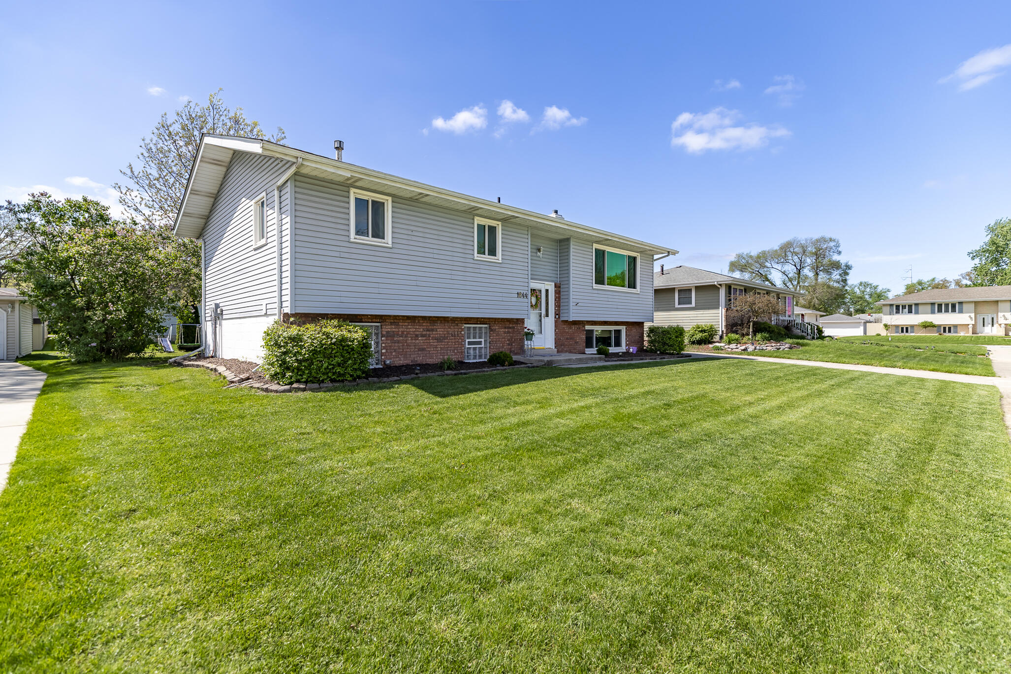 1644 Michael Drive, Schererville, IN 46375; Image #2