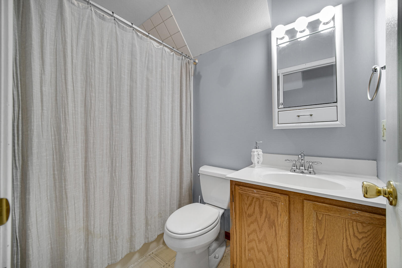 35 Oak Hollow Court, Valparaiso, IN 46383; Image #21