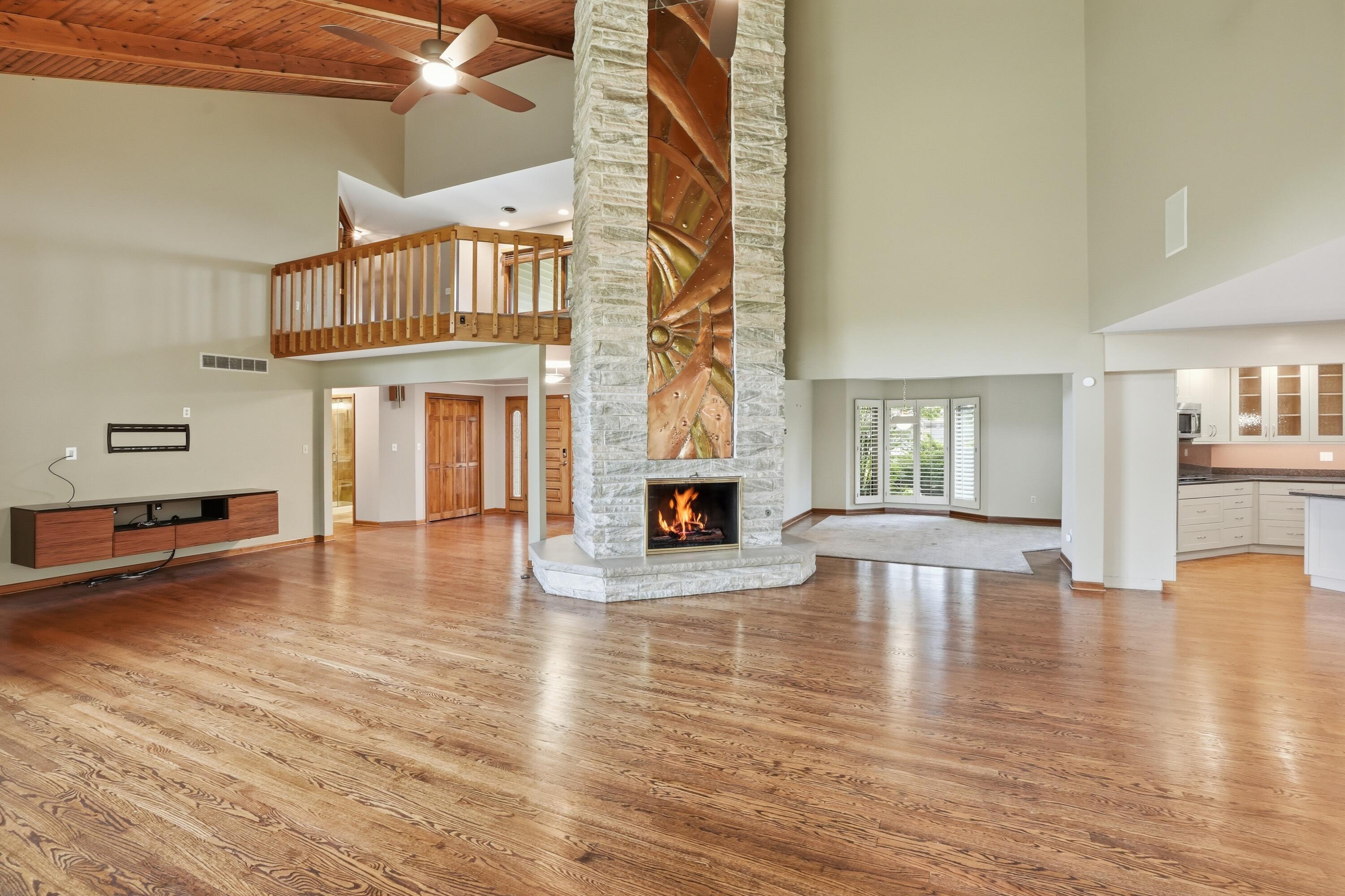 732 Royal Dublin Lane, Dyer, IN 46311; Image #10