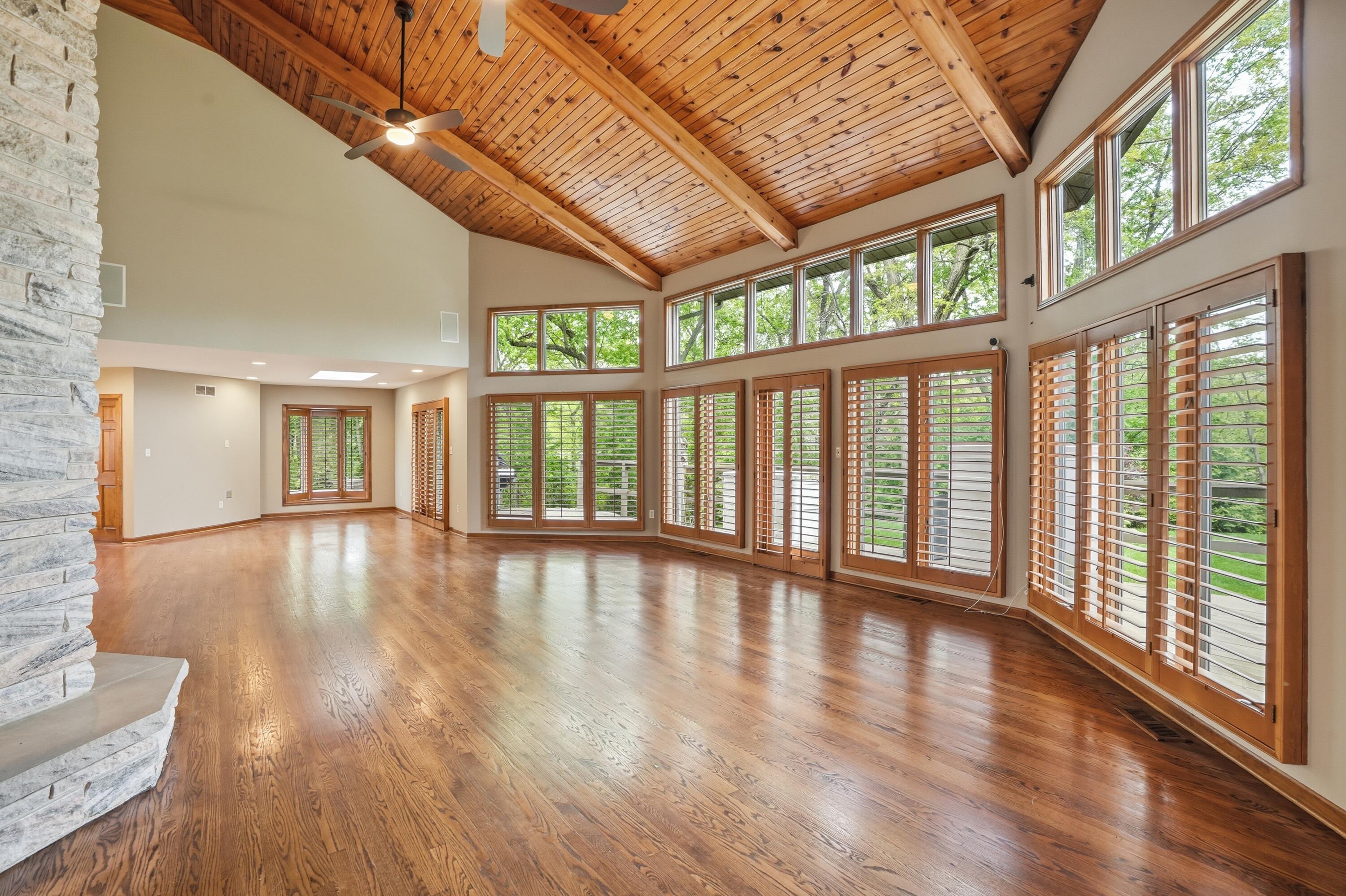 732 Royal Dublin Lane, Dyer, IN 46311; Image #11