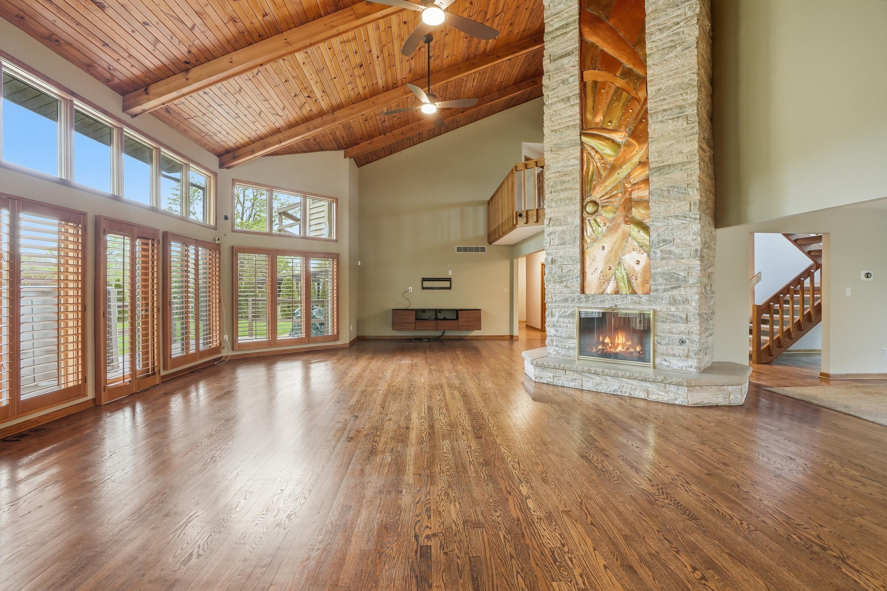 732 Royal Dublin Lane, Dyer, IN 46311; Image #12
