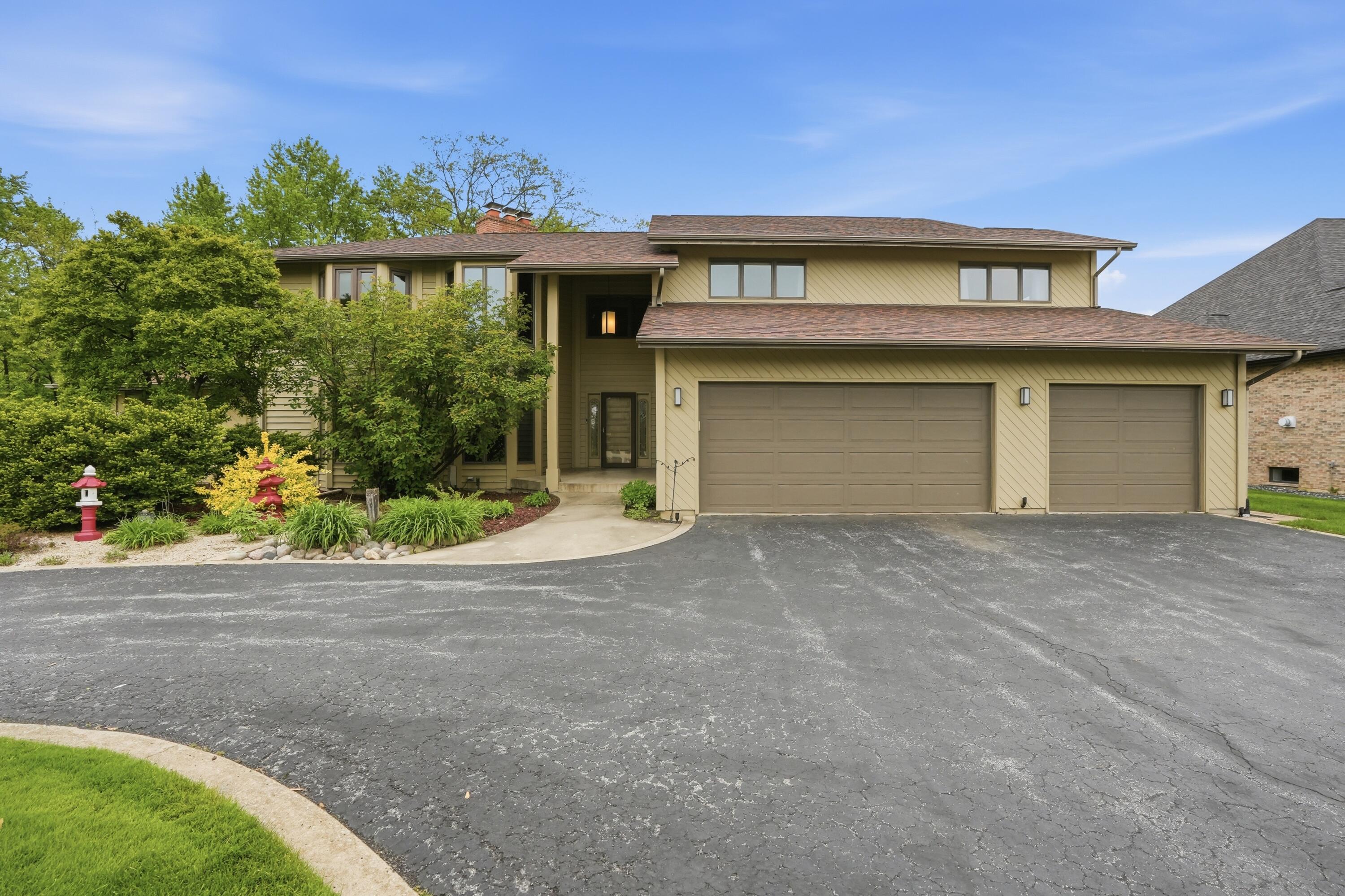 732 Royal Dublin Lane, Dyer, IN 46311; Image #2